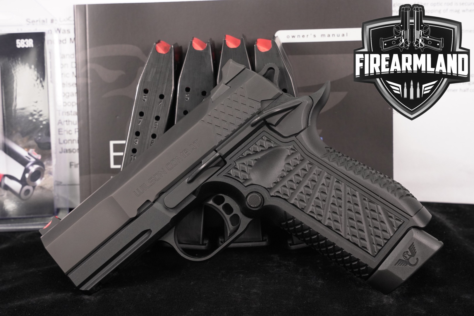 DESIRED Wilson Combat WC SFX9 Subcompact 9mm SFX-9 +5 MAGS & ORIG CASE-img-0