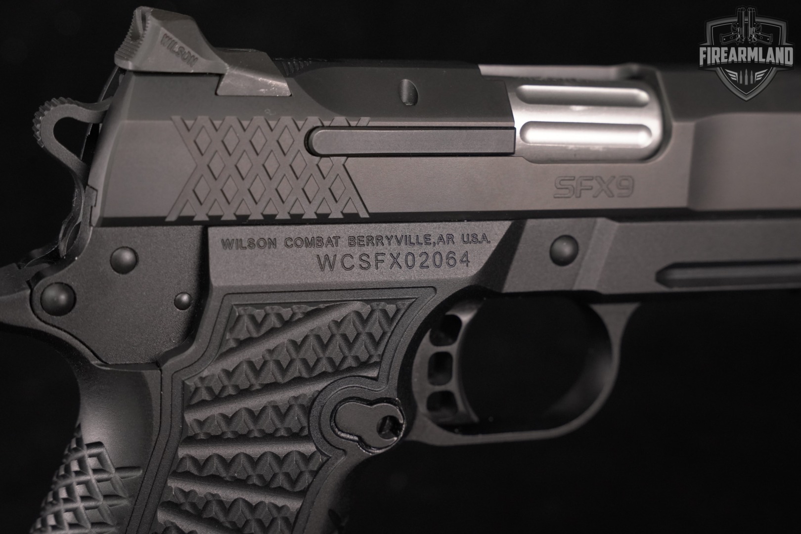 DESIRED Wilson Combat WC SFX9 Subcompact 9mm SFX-9 +5 MAGS & ORIG CASE-img-13