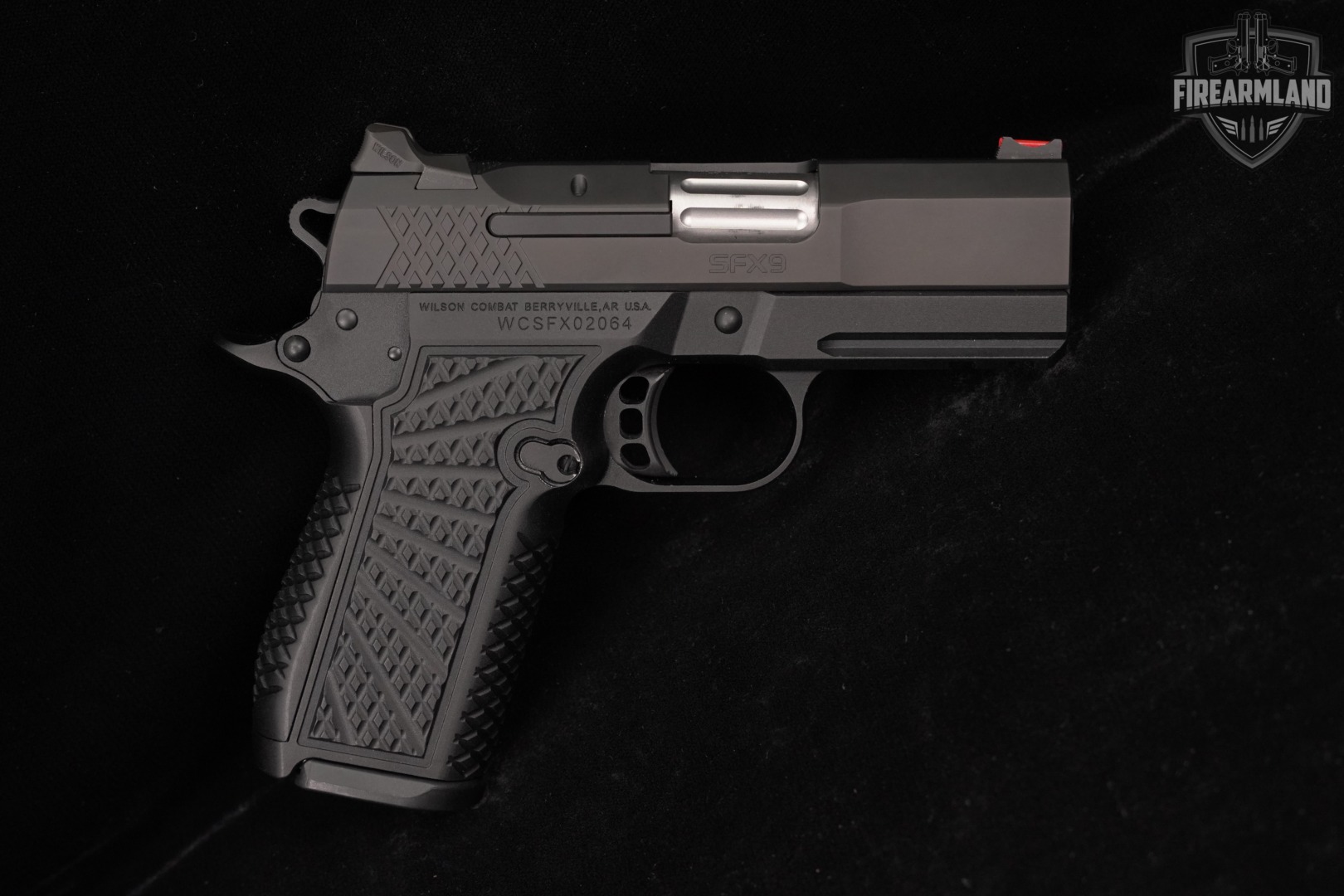 DESIRED Wilson Combat WC SFX9 Subcompact 9mm SFX-9 +5 MAGS & ORIG CASE-img-4