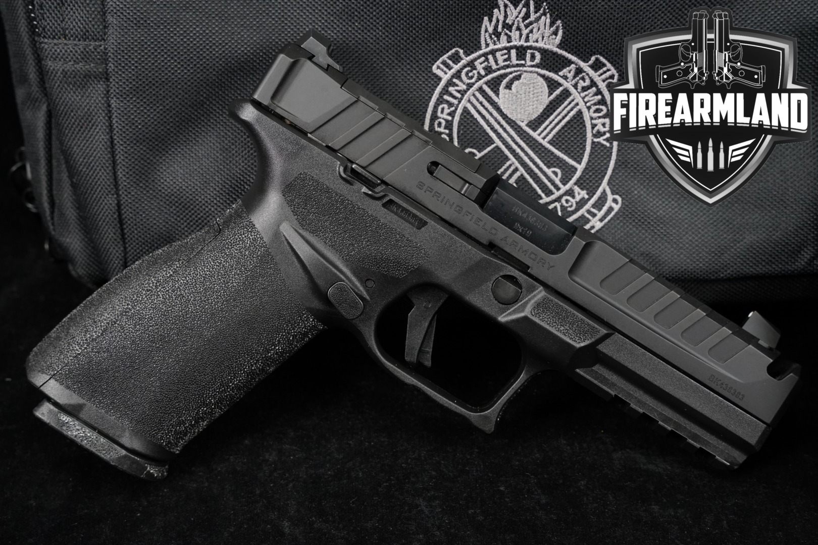 Springfield Armory Echelon 4.5F 9mm Luger Stainless & Synthetic in Excellent Condition Thumbnail