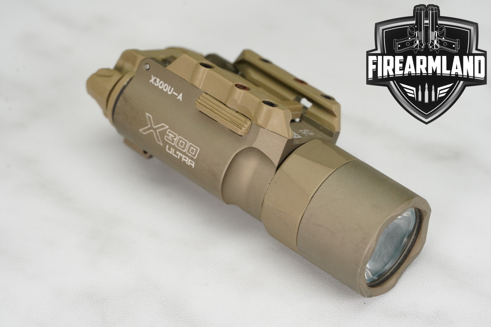 SureFire X300 Ultra in Good Condition Thumbnail
