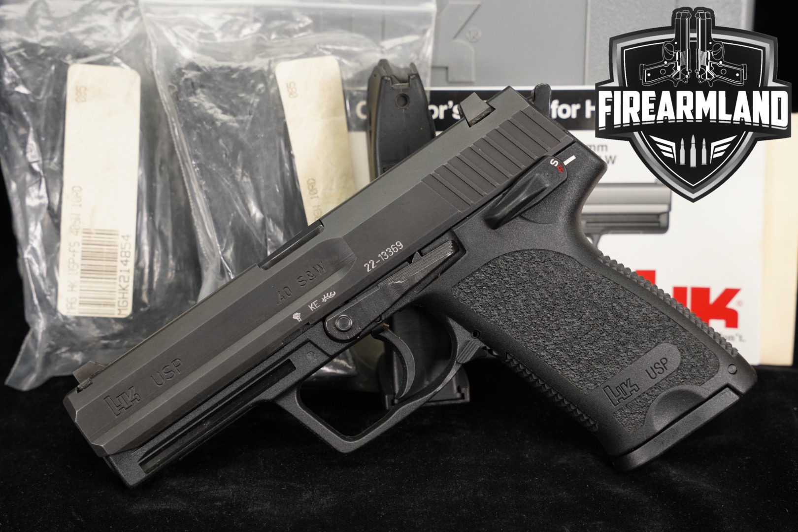 Heckler & Koch (H&K, HK) USP Variant 2 .40 S&W Black in Excellent Condition Thumbnail