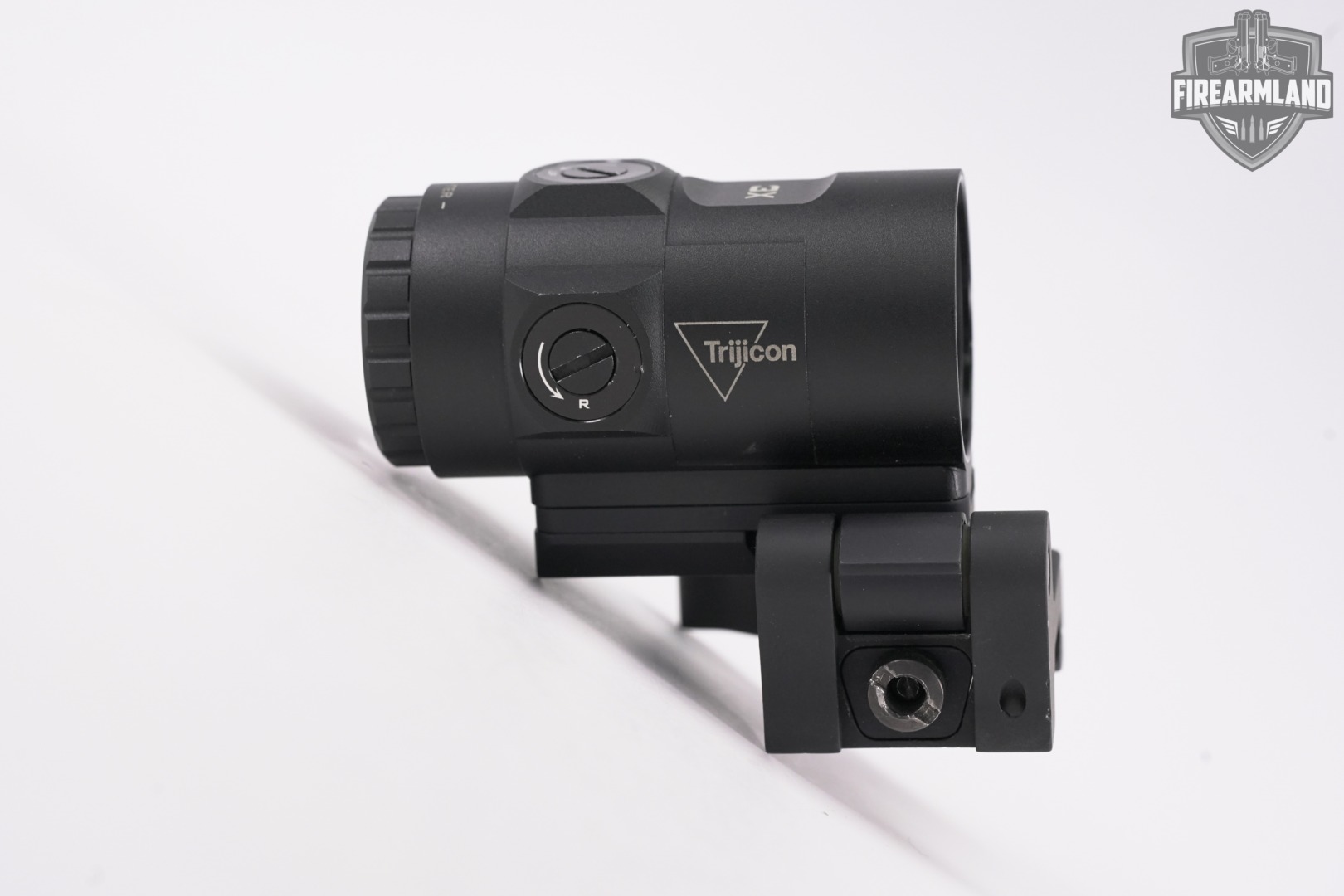 Trijicon 3x Magnifier AC-20030 AC-20032 Original Case | Sold
