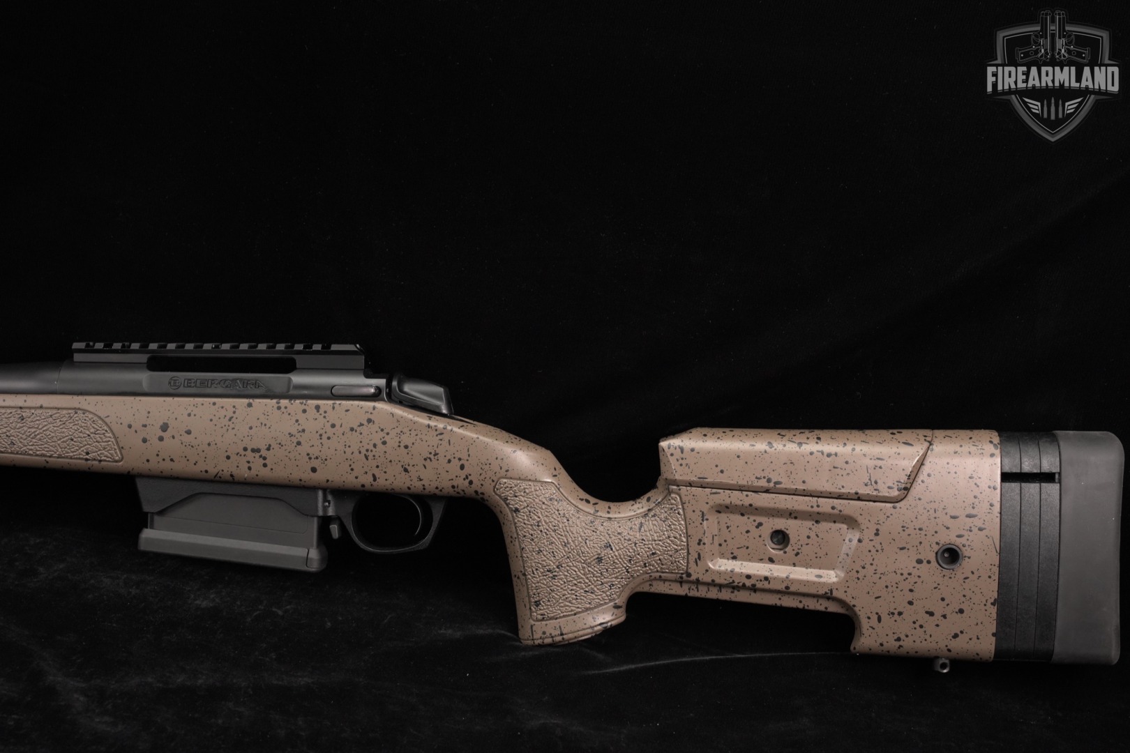 Bergara B-14 HMR 300 Win Magnum Black & Tan Splatter B14 THREADED +ORIG BOX-img-8