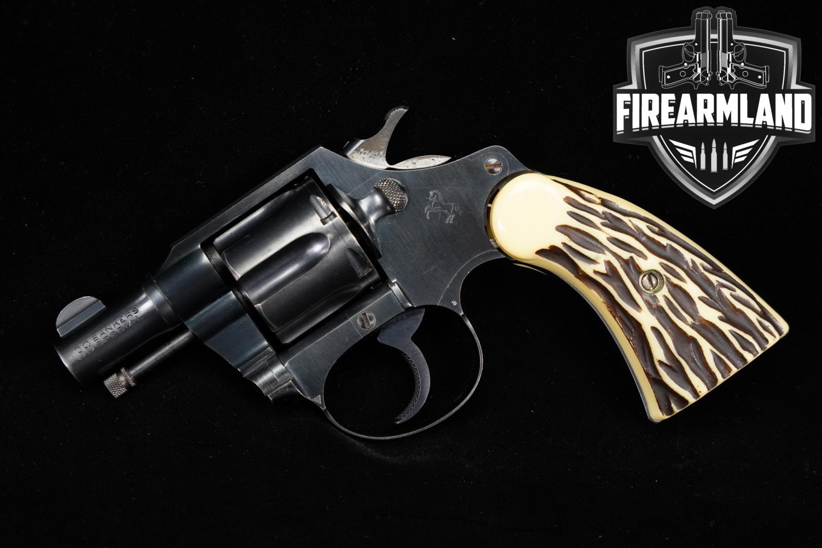 https://cash-for-arms-pictures.s3.amazonaws.com/reci7yQdrQratWJlu/1.jpg