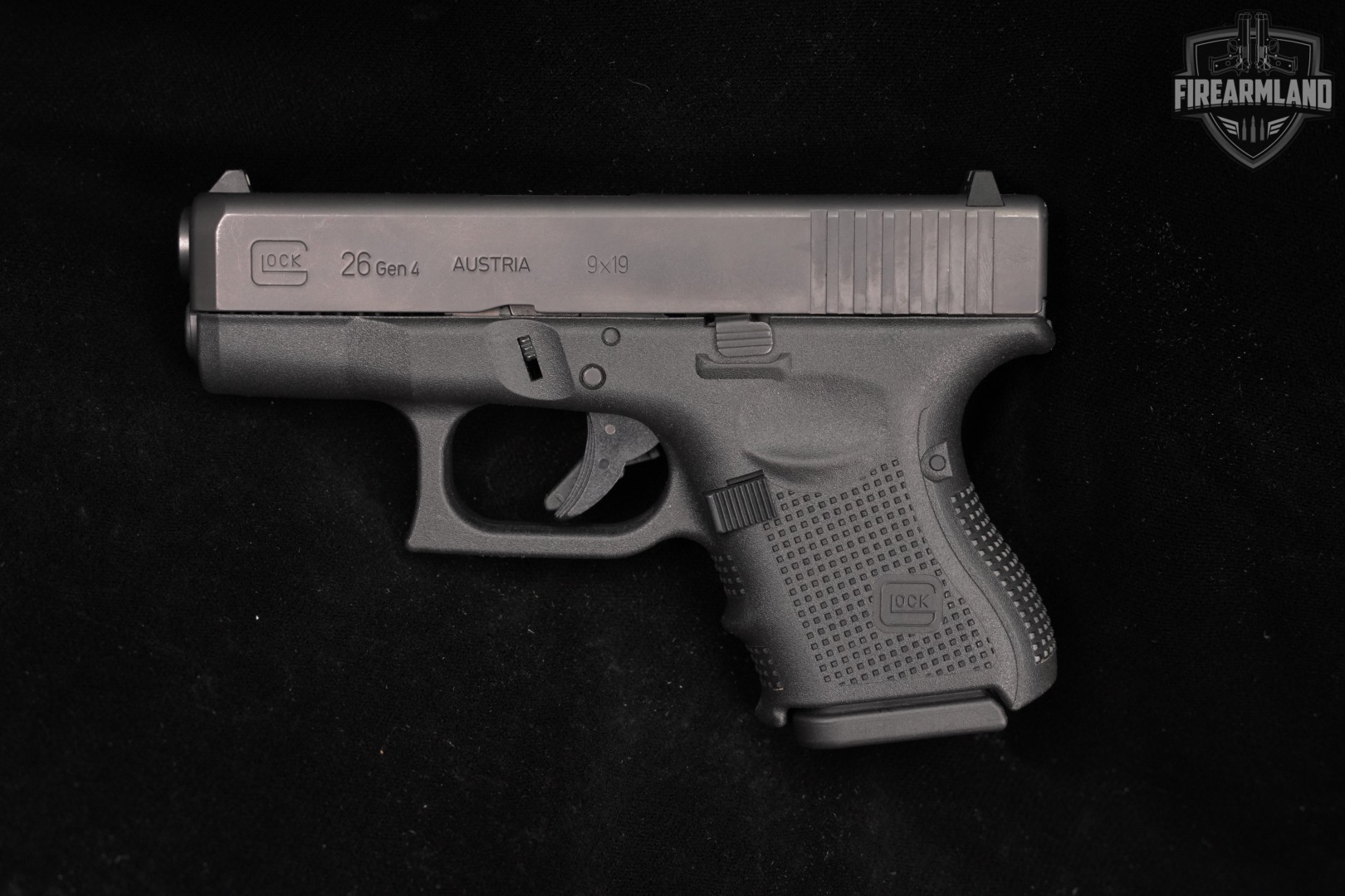 Glock 26 Gen4 G26 Gen 4 9mm 3.43" +3 MAGS & ORIG BOX-img-3