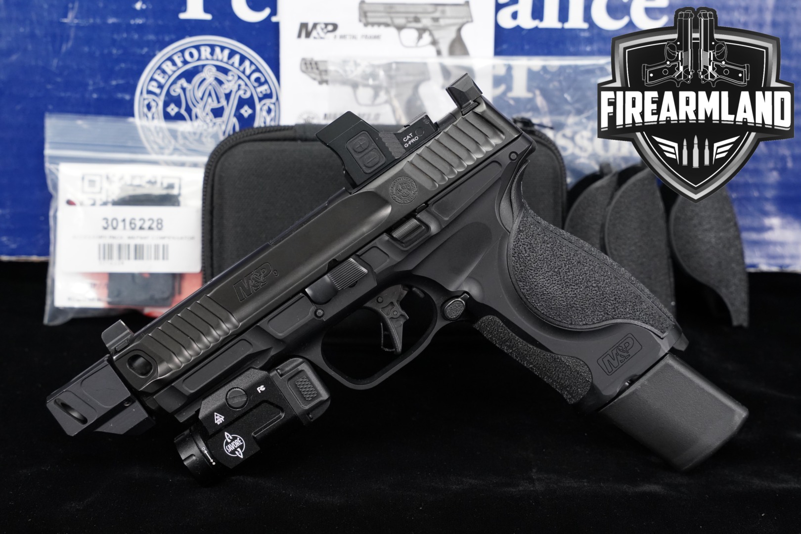 Smith & Wesson (S&W) M&P9 M2.0 Metal with Compensator, Performance Center 9mm Luger Black in Excellent Condition Thumbnail