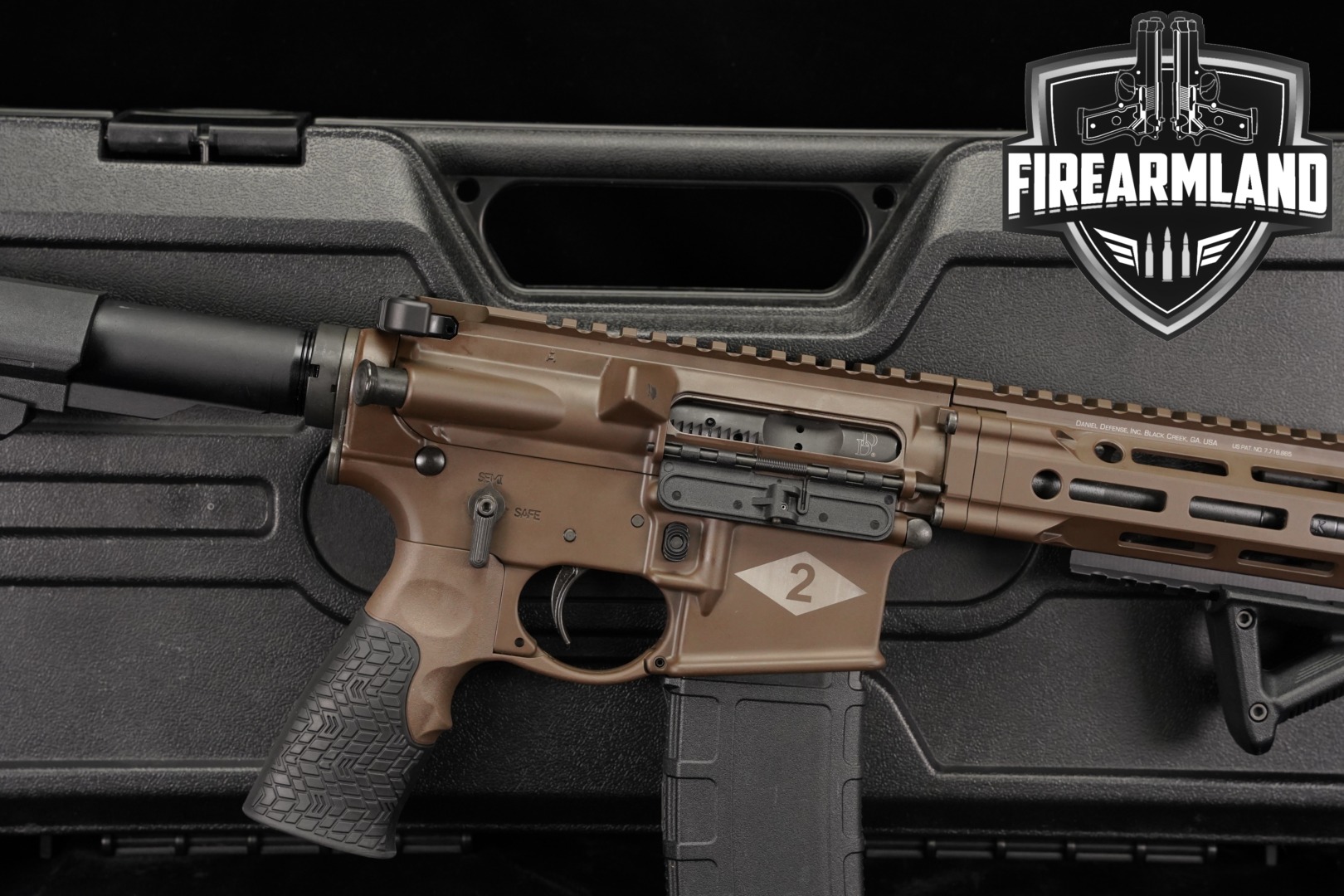 Daniel Defense DDM4V7P .300 AAC Blackout (7.62x35mm) Tan in Excellent Condition Thumbnail