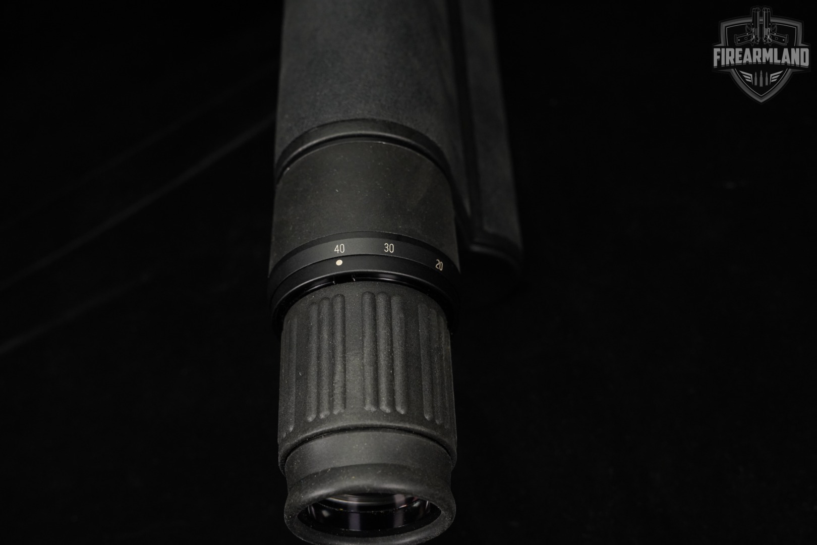 Leupold Mark 4 12-40x60 40X Magnification TMR Reticle FFP Spotting Scope-img-5
