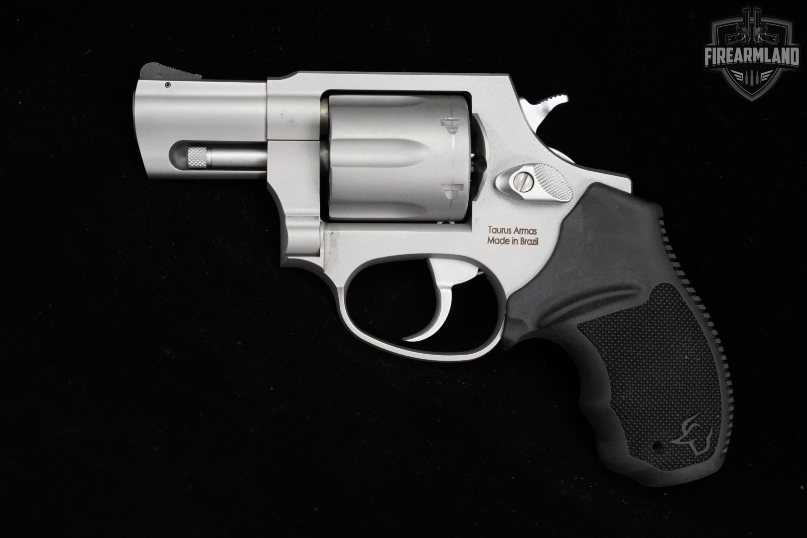 Taurus Snubby Taurus 856 38 Special 2