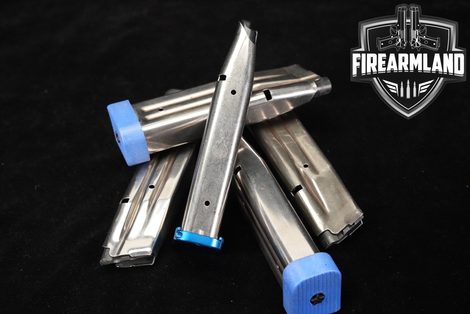 Multiple Manufacturers FIVE (5) 2011 DS 1911 20 Round Magazines 9mm Luger in Very Good Condition Thumbnail