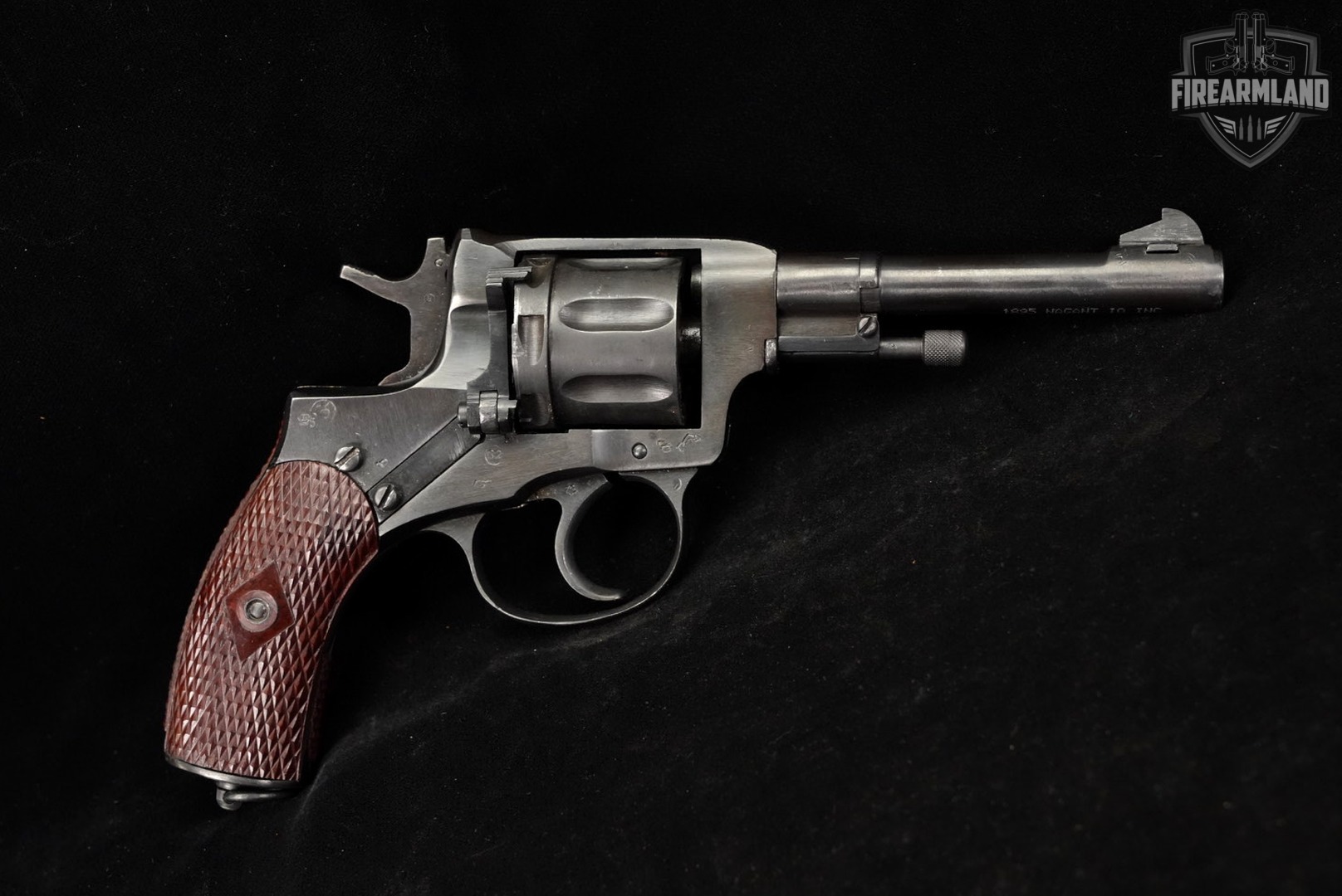 WWII 1944 Izhevsk Arsenal Nagant Model 1895 Double-Action Officer's 7.62-img-3
