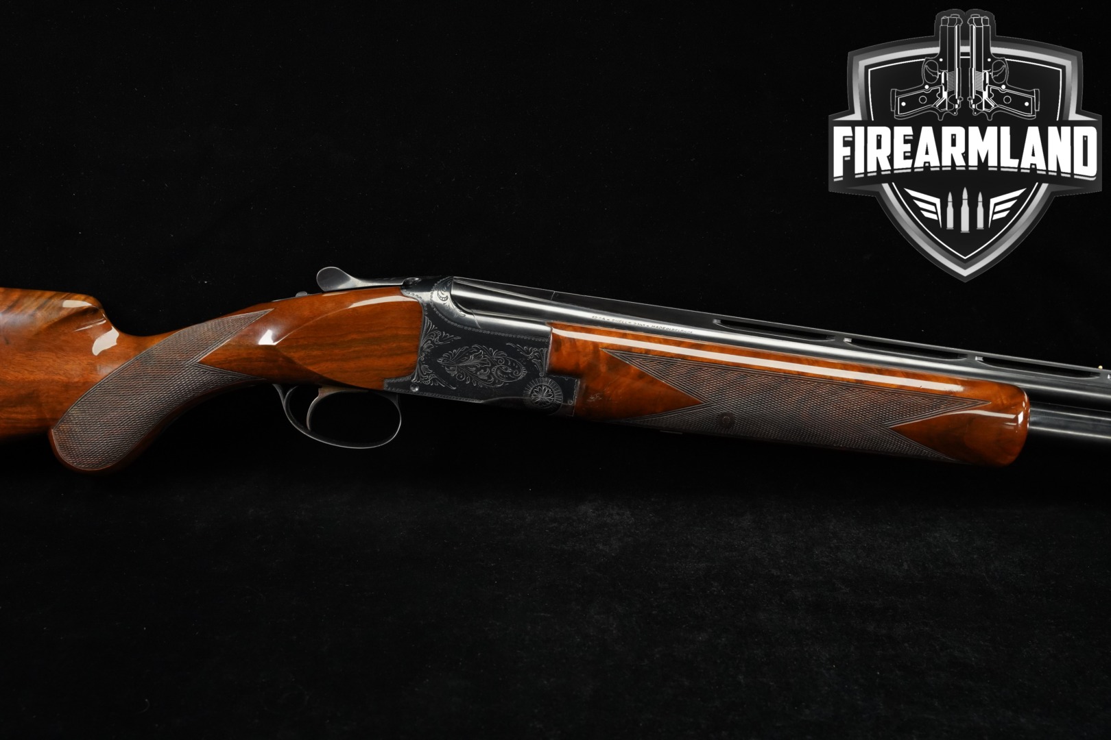 1963 Browning Superposed Grade I Lightning 12 Gauge Blued & Walnut in Good Condition Thumbnail