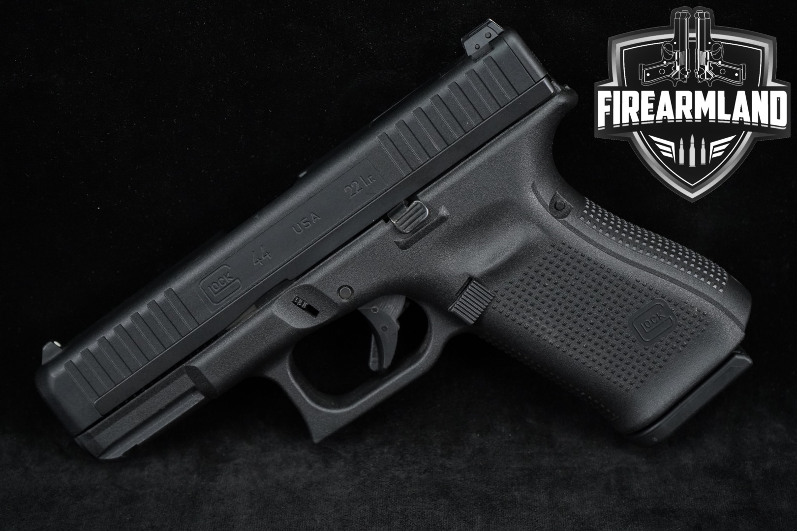 Glock G44 Gen5 .22 LR Black in Excellent Condition Thumbnail