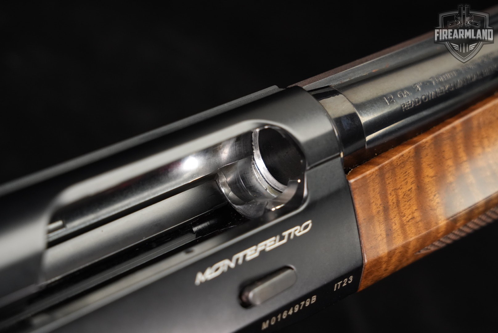 Benelli Montefeltro 12-Gauge 26" Black & Walnut Inertia-Driven-img-16