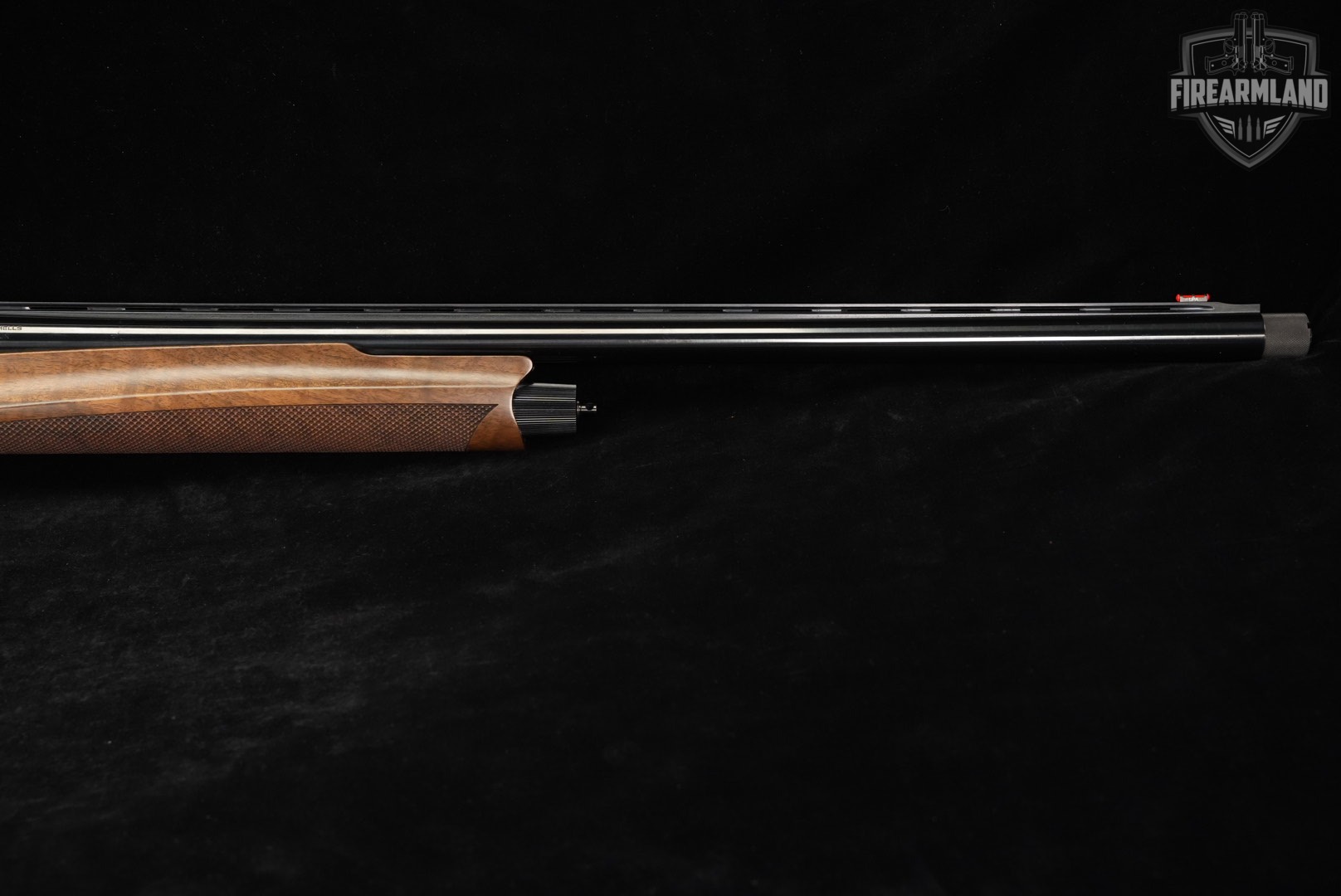 Benelli Montefeltro 12-Gauge 26" Black & Walnut Inertia-Driven-img-6