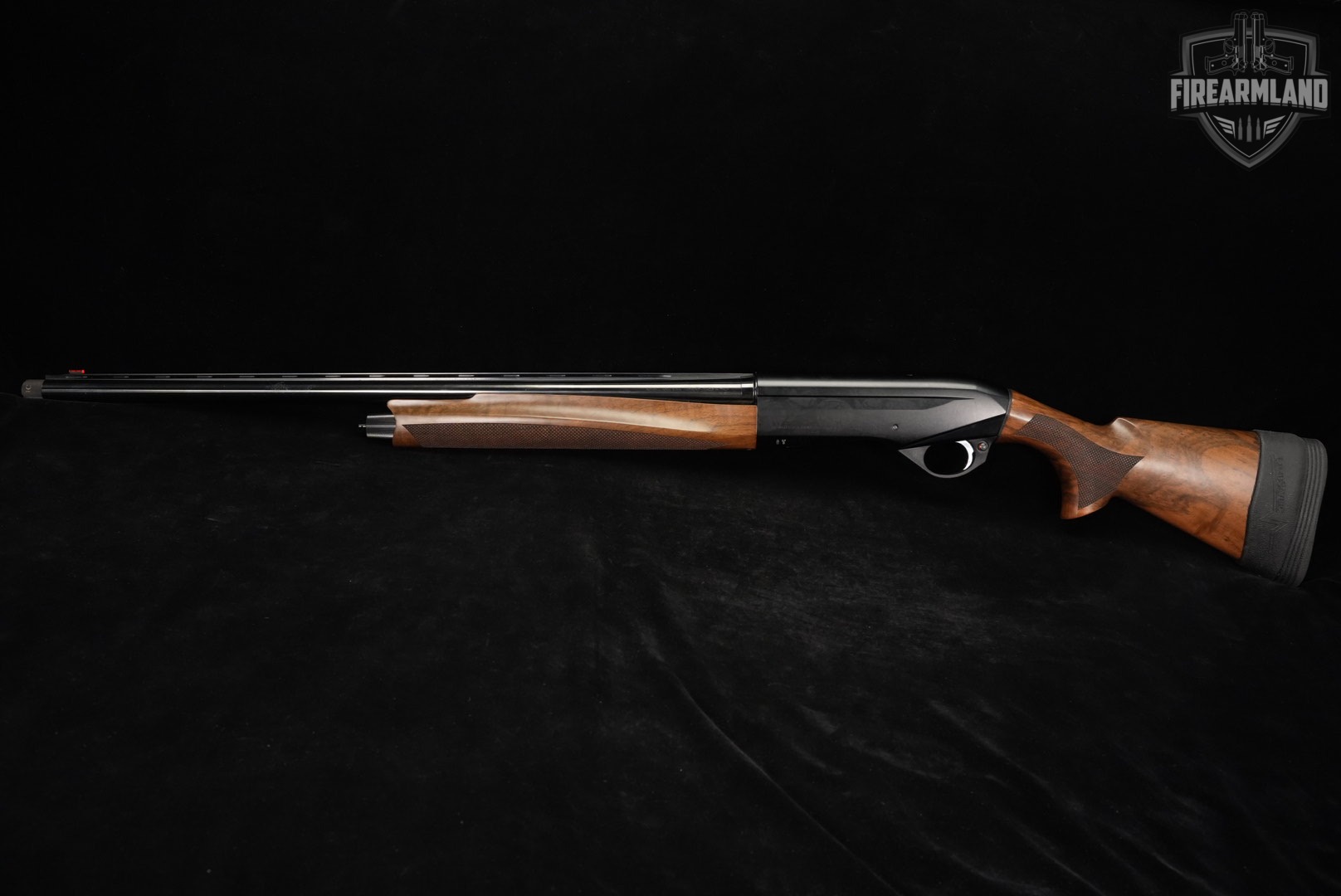 Benelli Montefeltro 12-Gauge 26" Black & Walnut Inertia-Driven-img-7