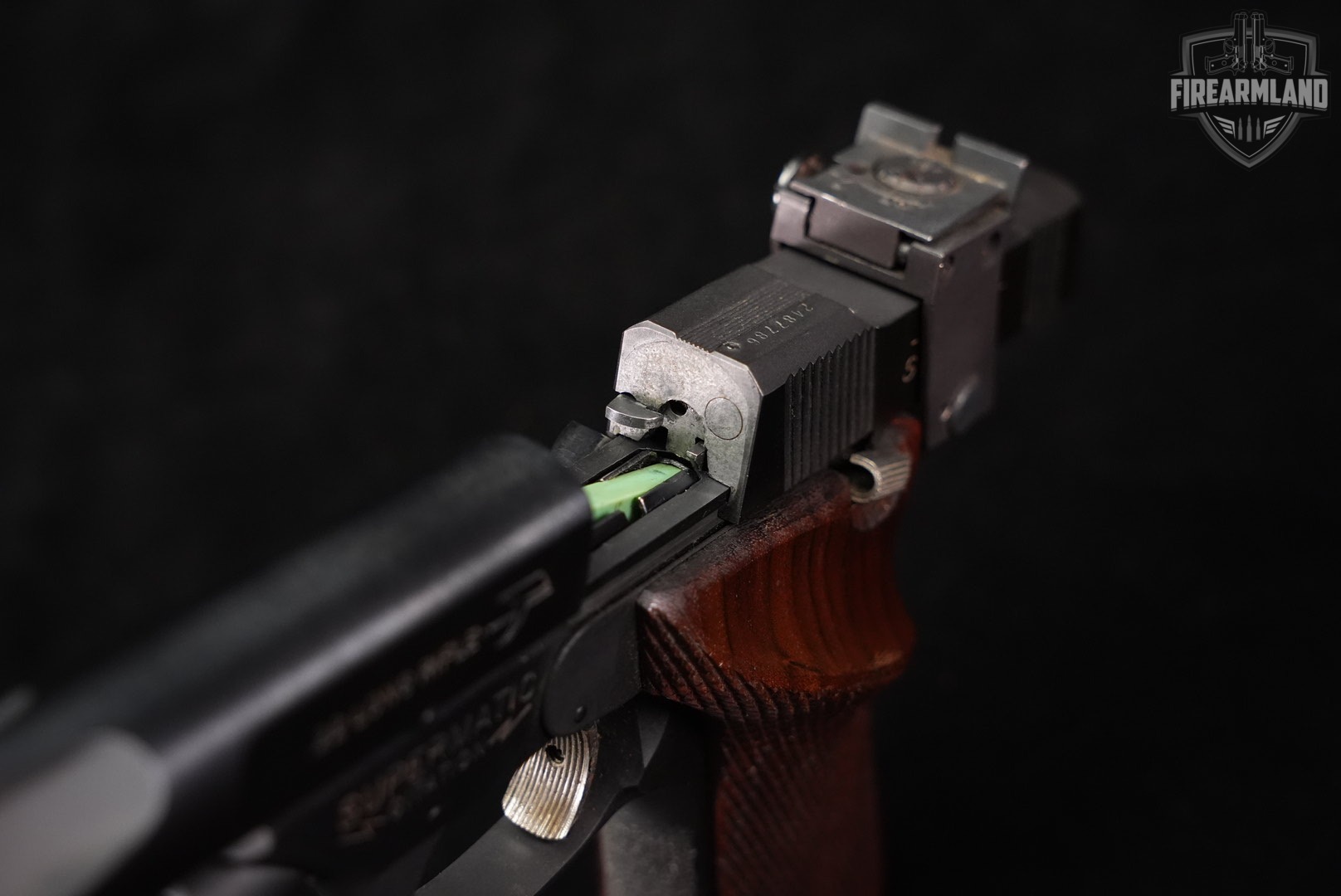 COLLECTOR 1975 High Standard Supermatic Citation Military 22 LR +2 MAGS-img-14