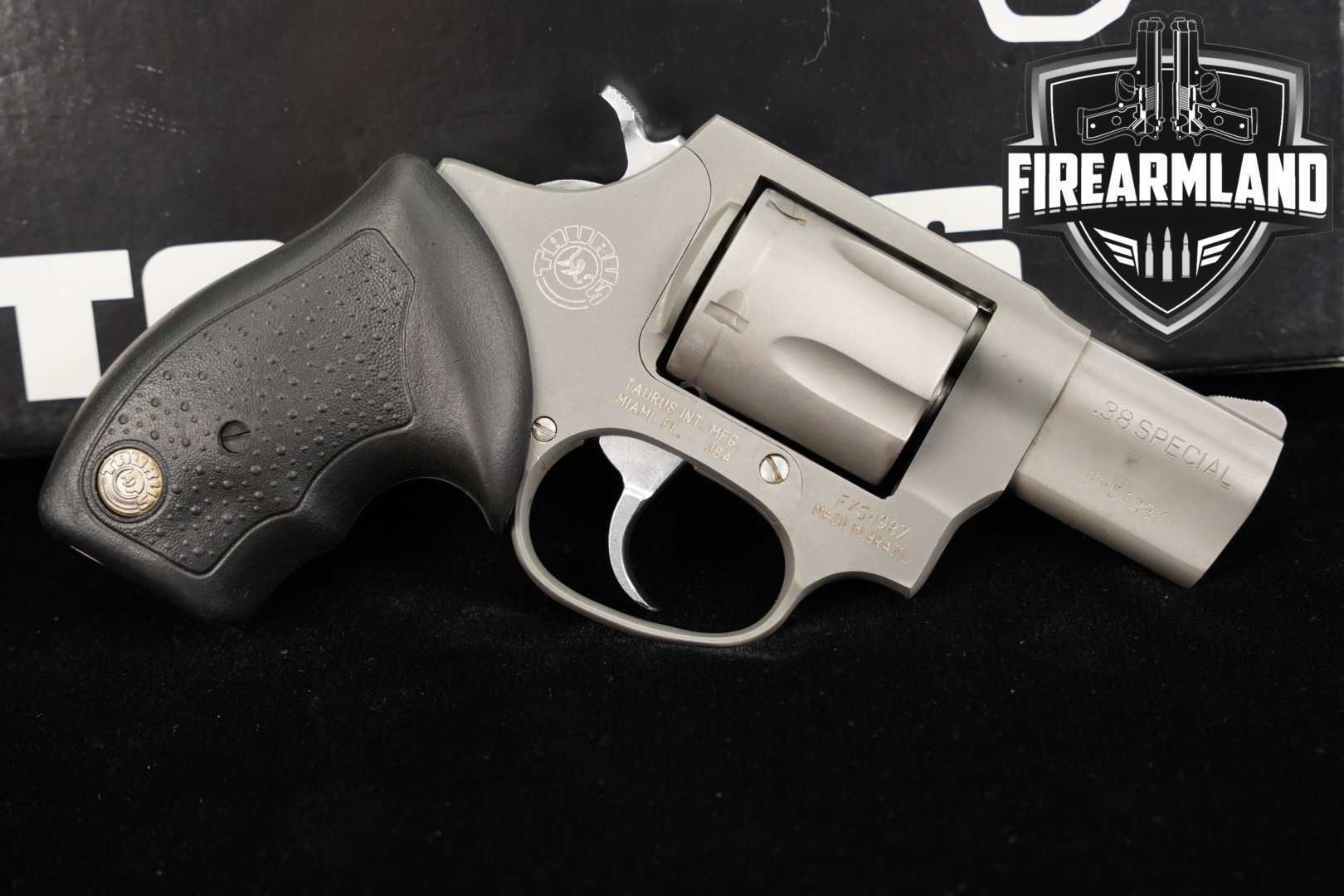Taurus Model 85 Ultra-Lite, NRA Rollmark Edition .38 Spl. Grey in Good Condition Thumbnail