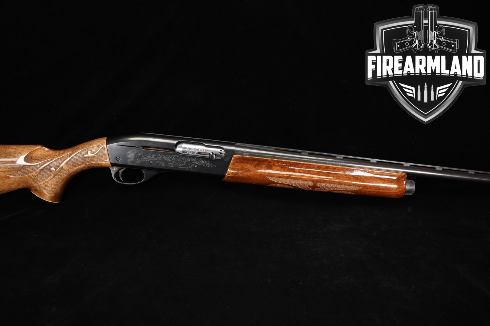 Remington Model 1100 LT-20 20 Gauge Blued & Walnut in Good Condition Thumbnail