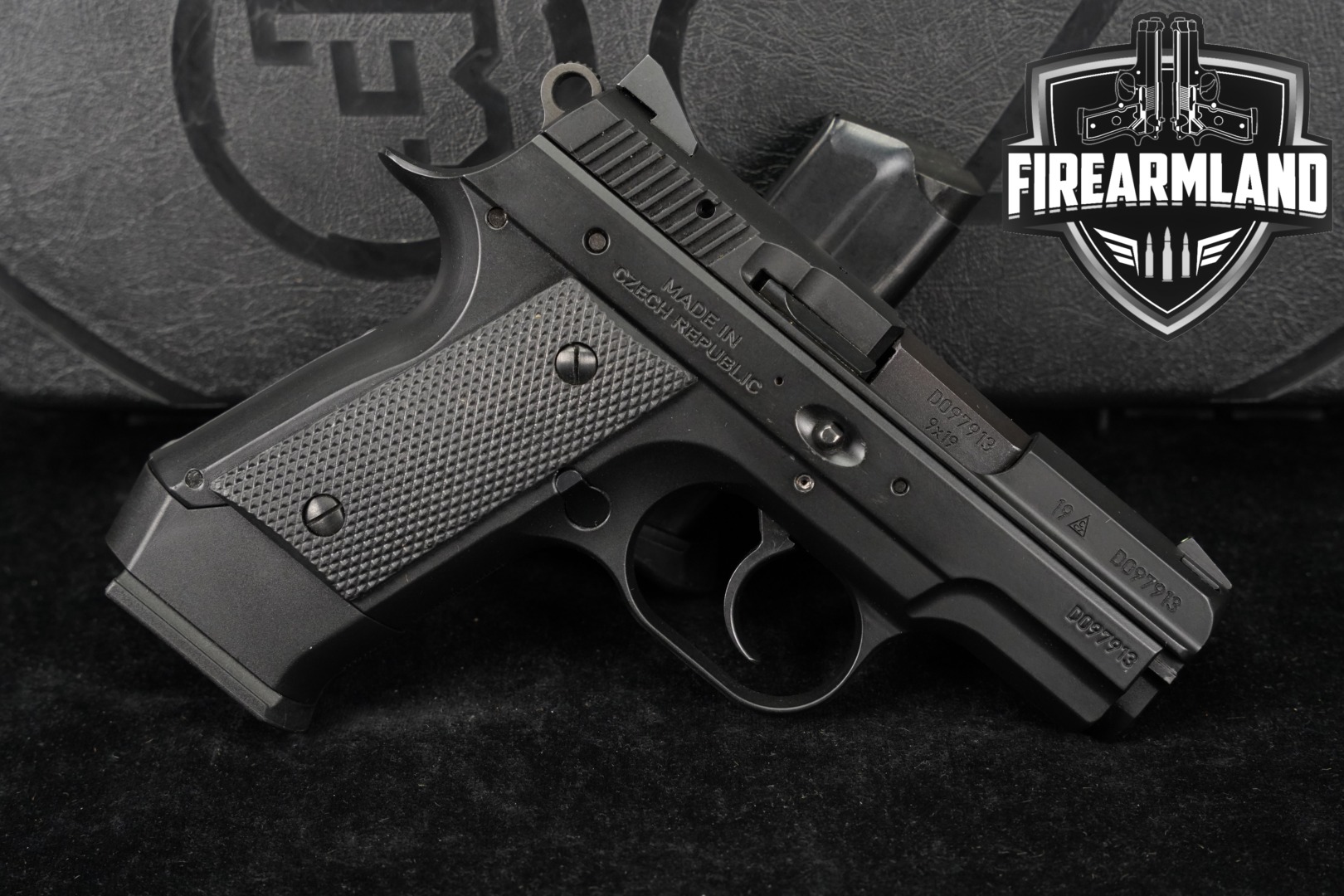 https://cash-for-arms-pictures.s3.amazonaws.com/recjYz9MM2jwzI093/1.jpg