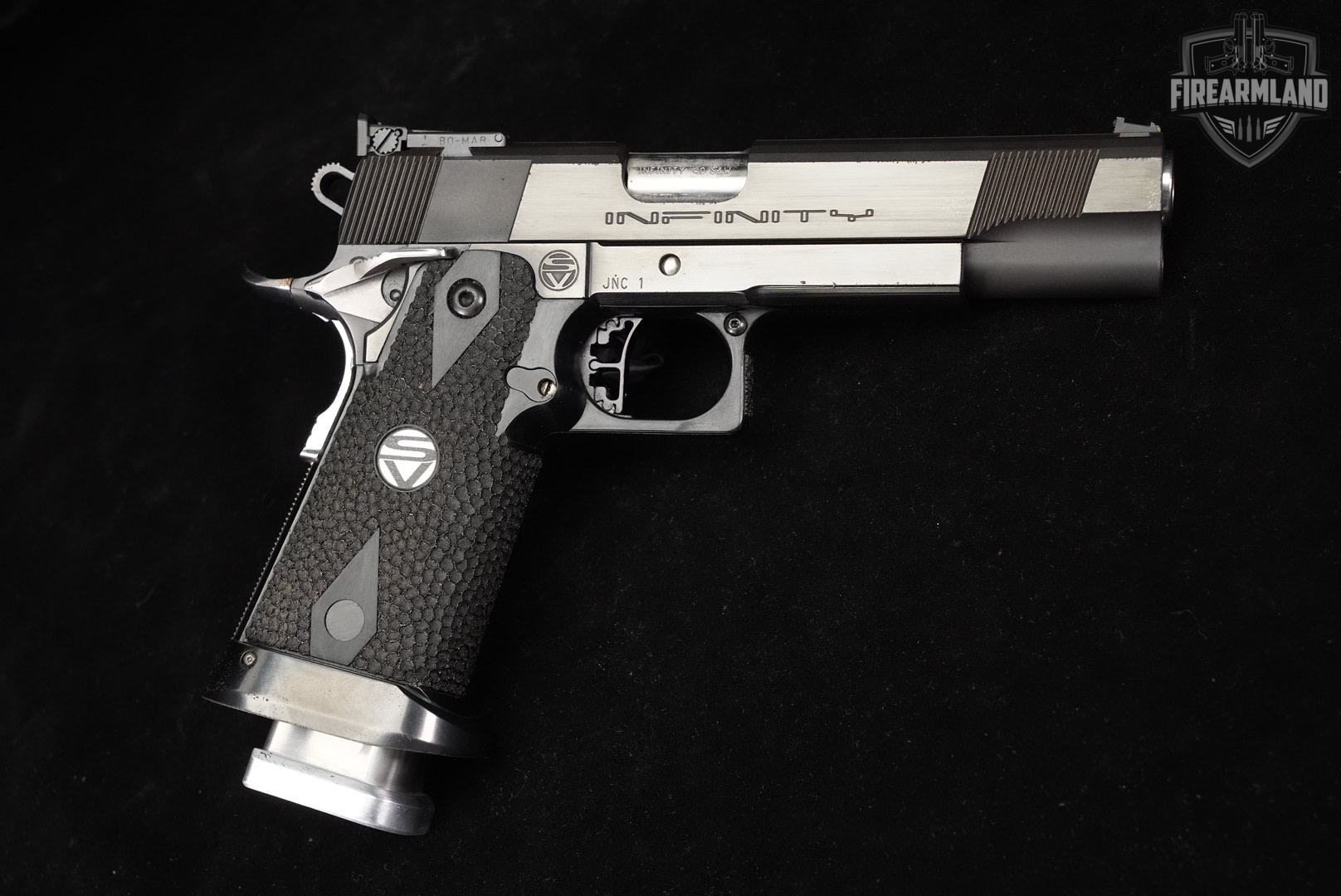 CUSTOM Strayer-Voigt SVI Infinity 2011 40 S&W 1911 BIANCHI +2 MAGS, MORE!-img-3