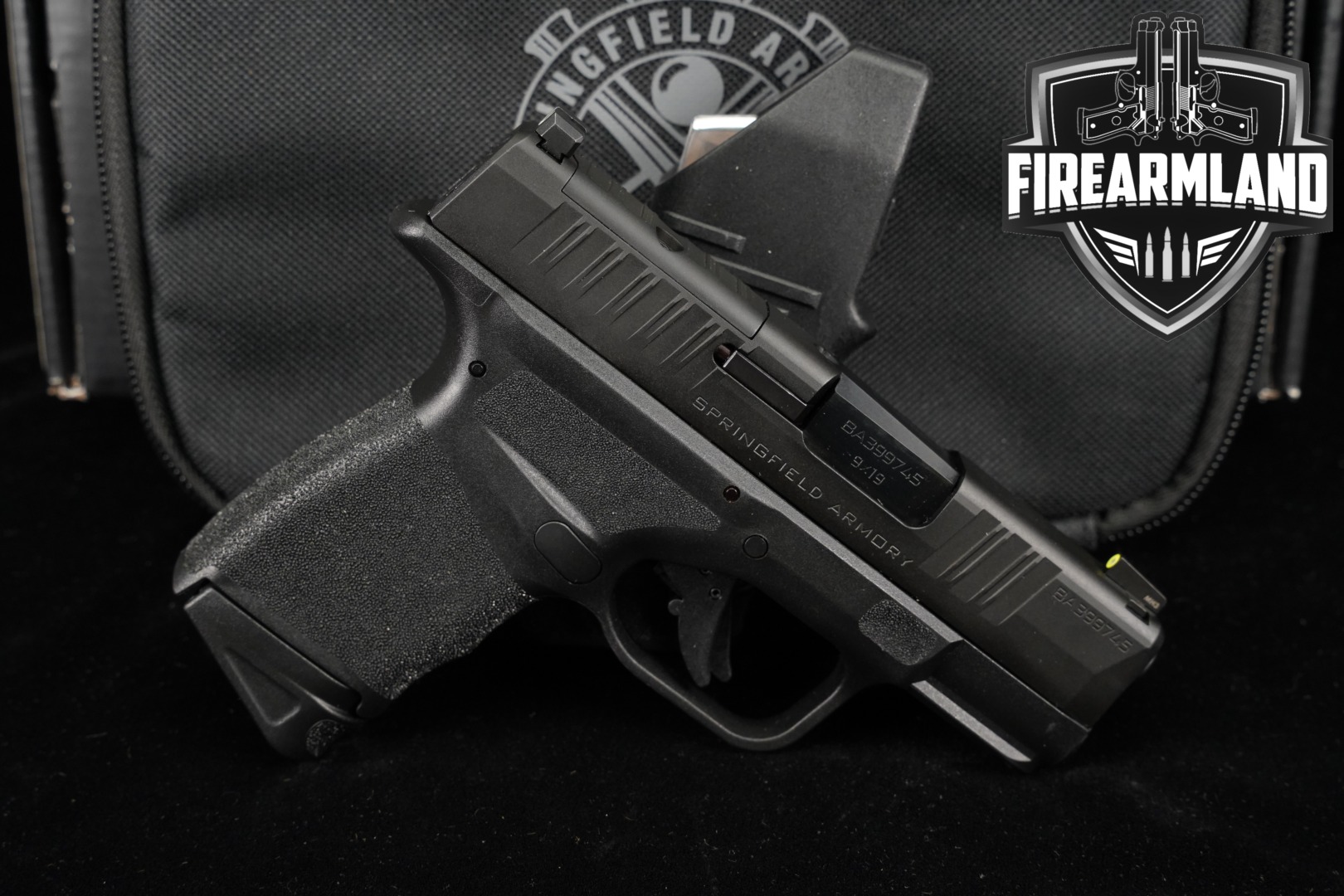 Springfield Armory Hellcat OSP 9mm 3" +2 MAGS & ORIG BOX-img-0
