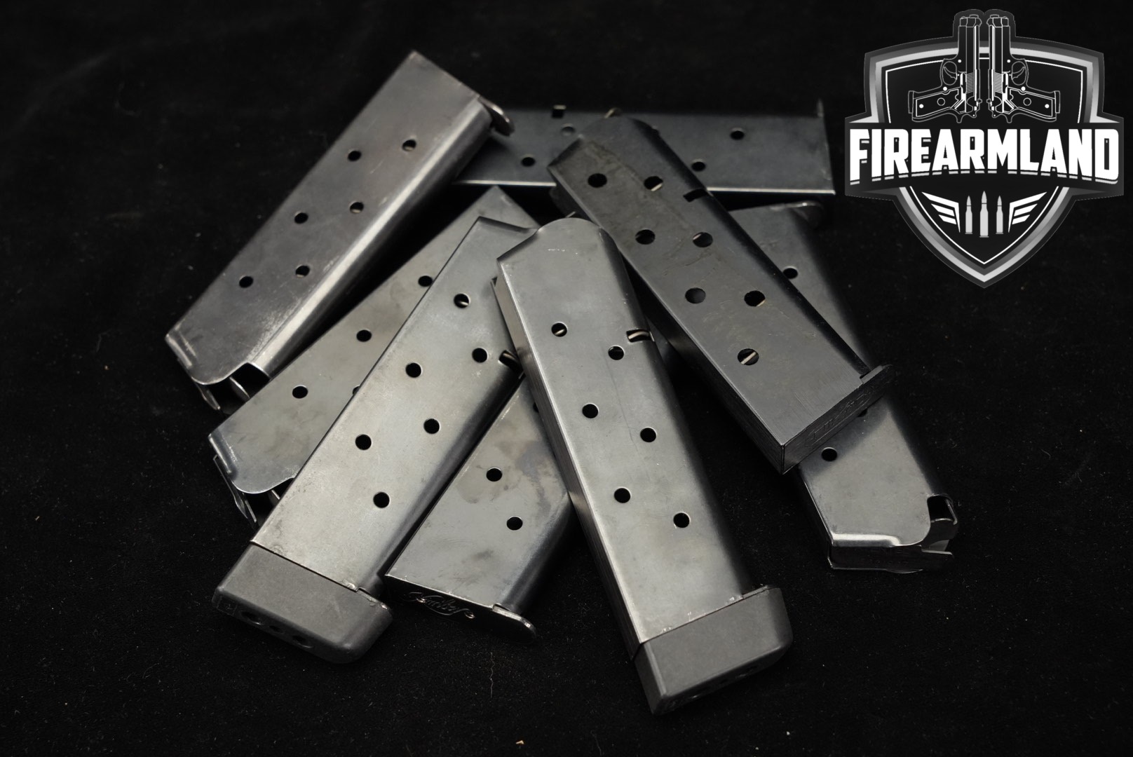 Multiple Manufacturers EIGHT (8) 1911 Magazines .45 ACP in Good Condition Thumbnail