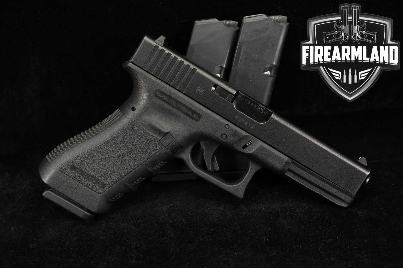 Glock G22 Gen 3 .40 S&W Black in Very Good Condition Thumbnail