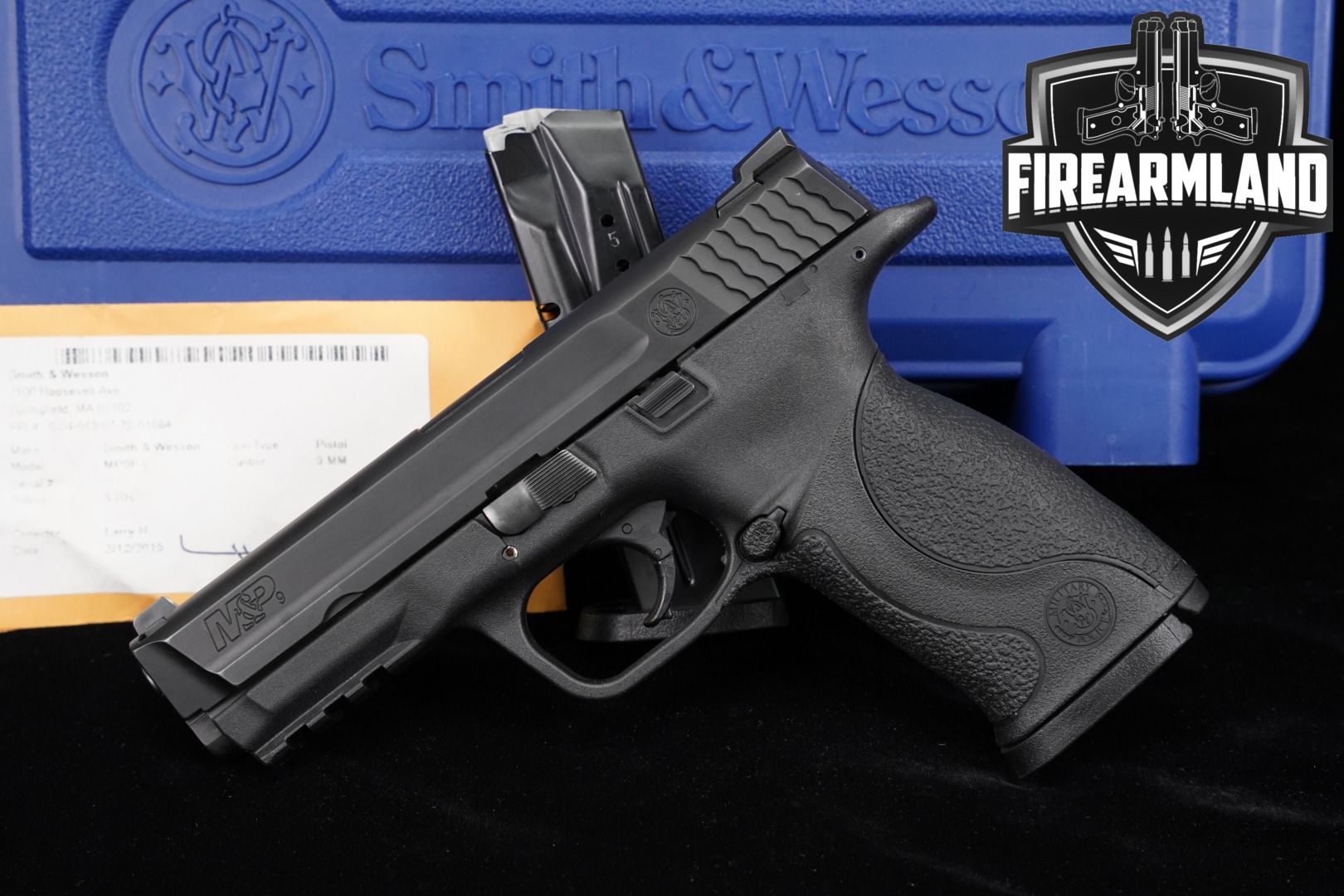 Smith & Wesson (S&W) M&P9 Full Size, Original Series, No Thumb Safety, No Magazine Safety 9mm Luger Black in Excellent Condition Thumbnail