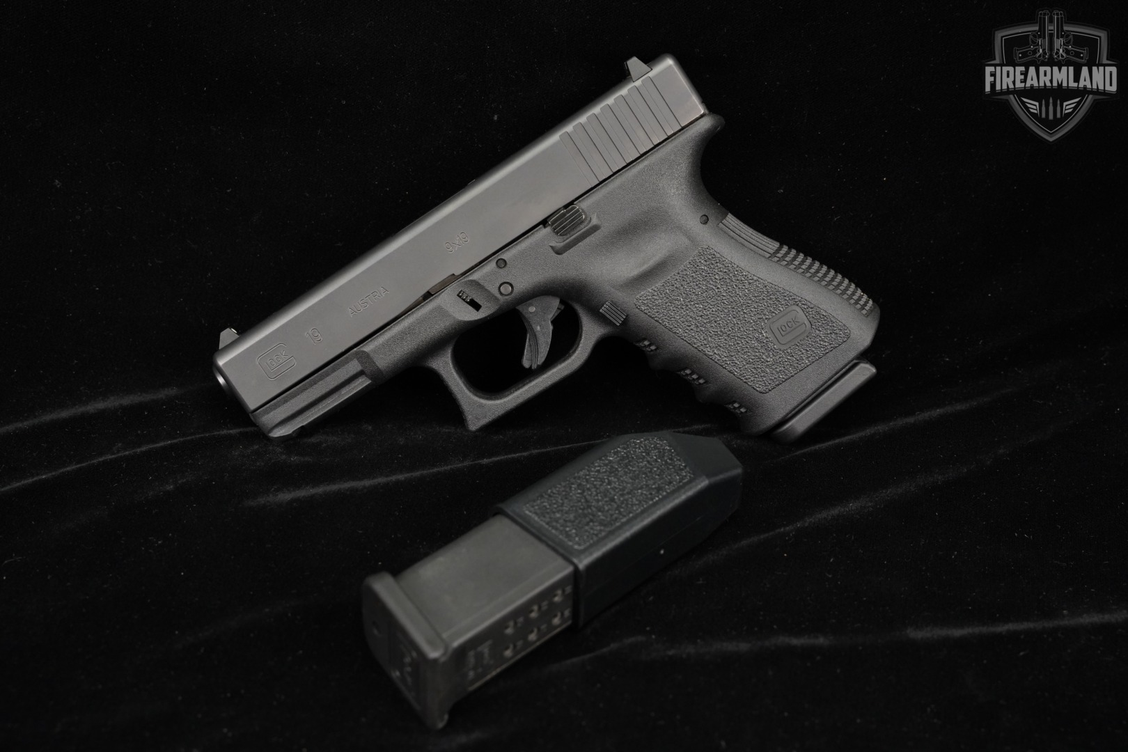 Glock 19 Gen3 G19 Gen 3 9mm 4.02" +2 MAGS-img-2