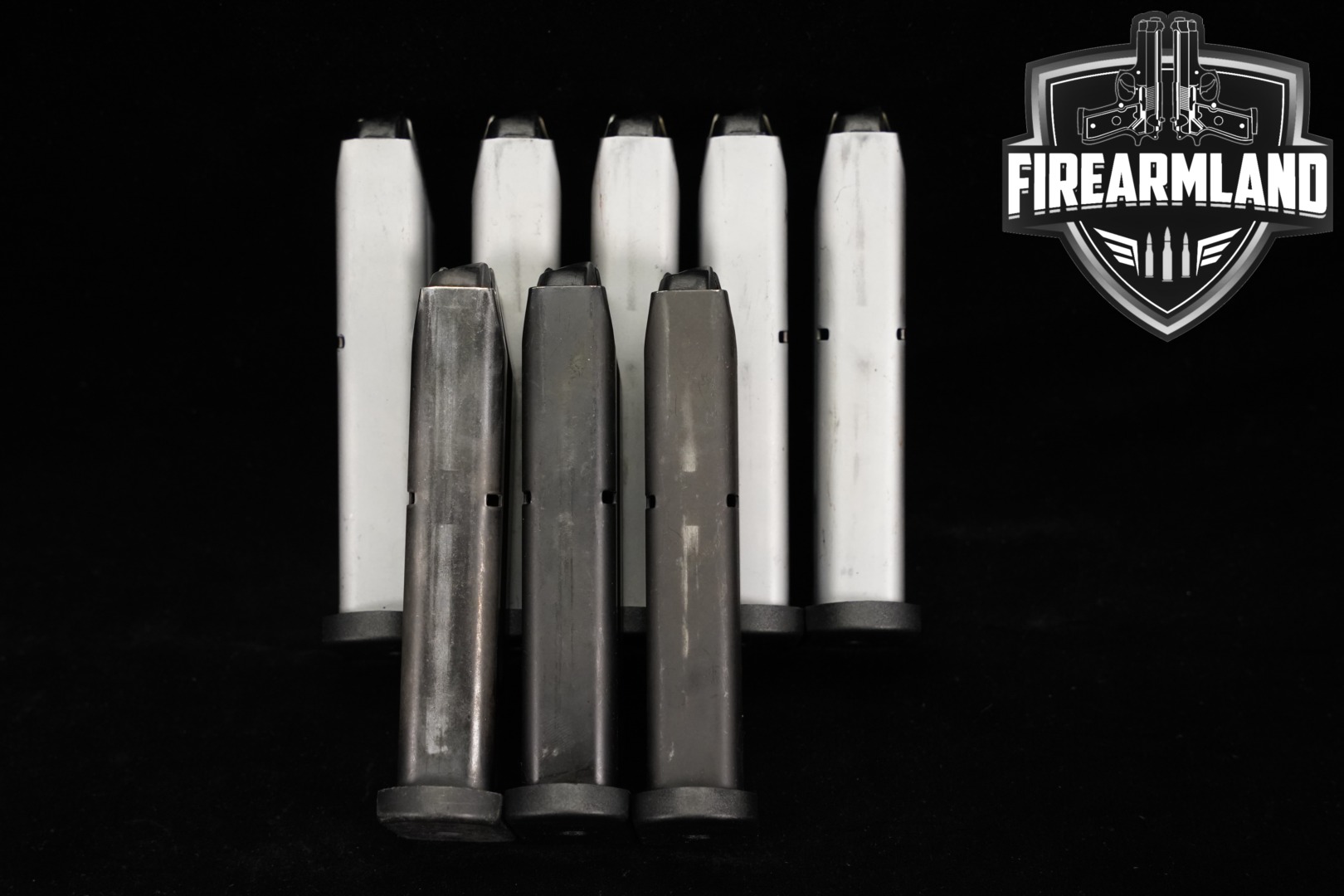 Beretta EIGHT (8) 92/ M9 10 Round Magazines 9mm Luger in Very Good Condition Thumbnail
