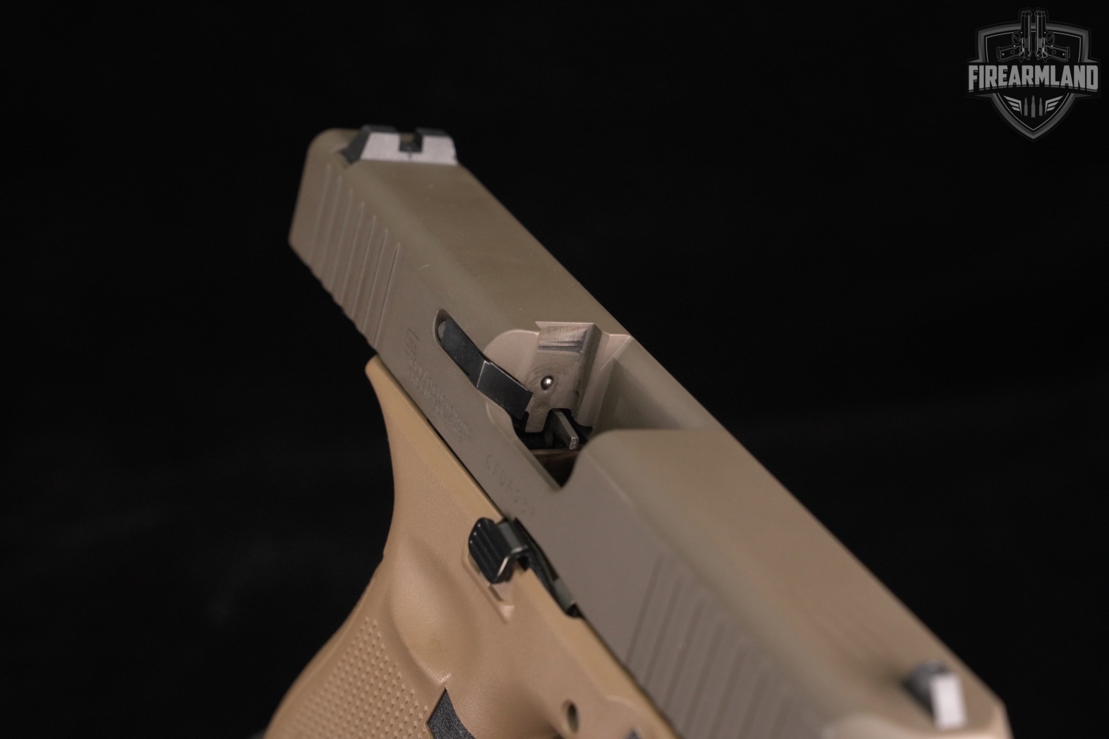Glock 19 Gen5 G19 Gen 5 Apollo Custom 9mm 4.02 FDE +3 MAGS & ORIG CASE-img-11