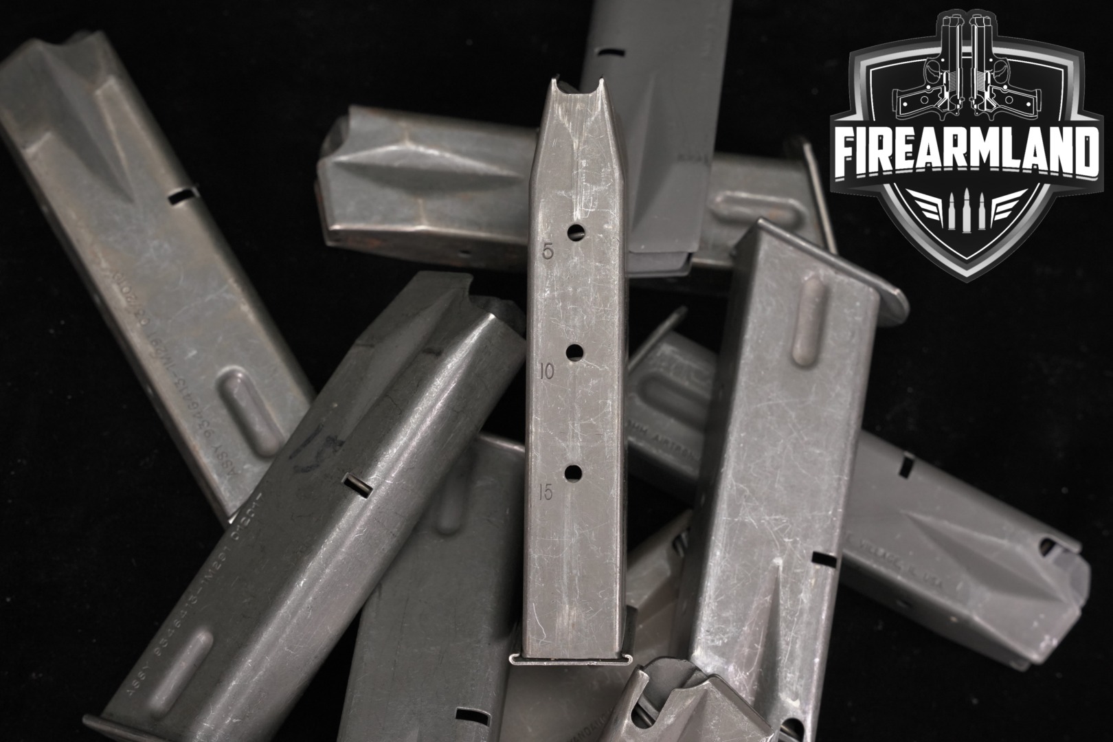 Beretta TEN (10) 92 15 Round Magazines 9mm Luger in Good Condition Thumbnail