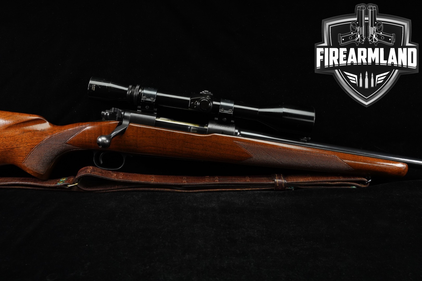 1959 Winchester Repeating Arms Model 70 Featherweight, pre-64 .30-06 Blued & Walnut in Good Condition Thumbnail