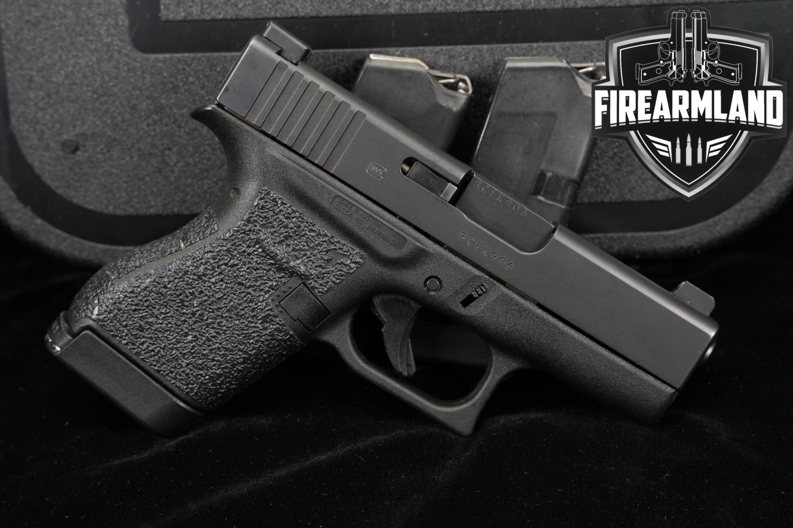 Glock 43 G43 Slimline 9mm 3.41" +4 MAGS & ORIG CASE-img-0