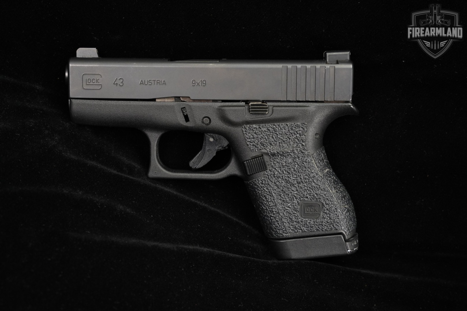 Glock 43 G43 Slimline 9mm 3.41" +4 MAGS & ORIG CASE-img-4