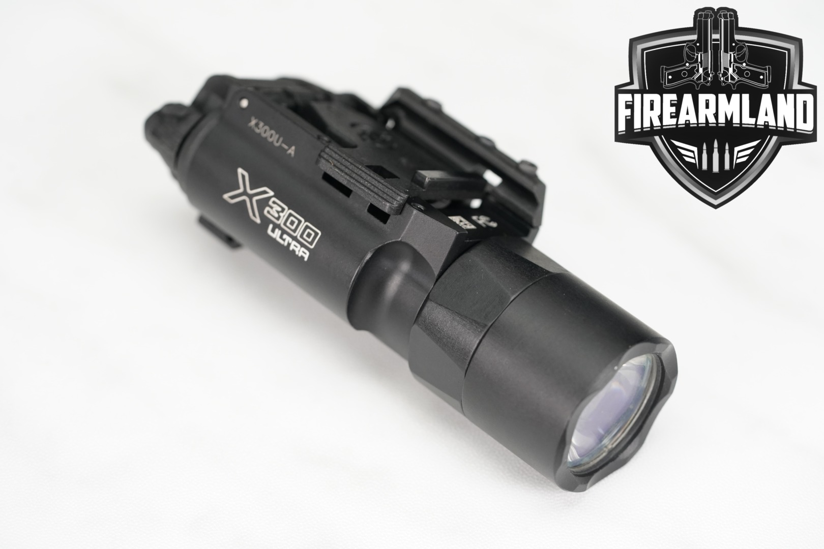 SureFire X300 Ultra X300U-A in Excellent Condition Thumbnail