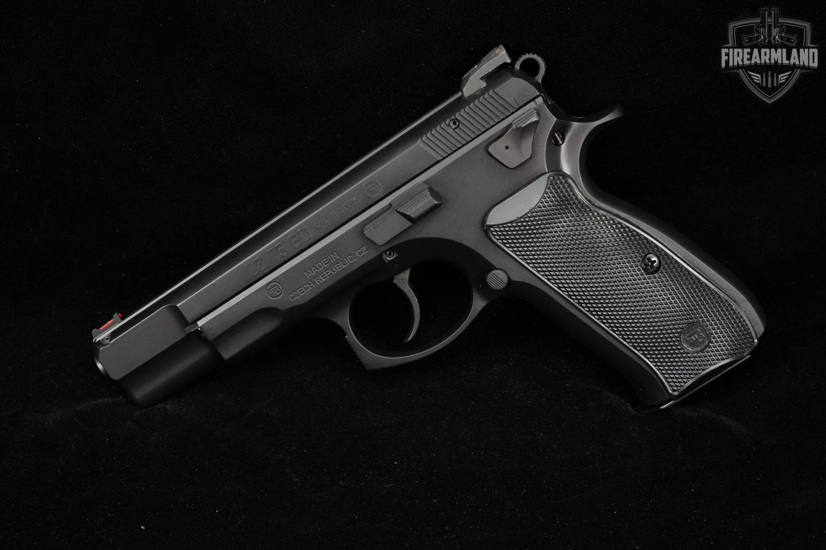 CZ 75 BD 9mm 4.6" CZ75 DA/SA +4 MAGS & ORIG CASE-img-3