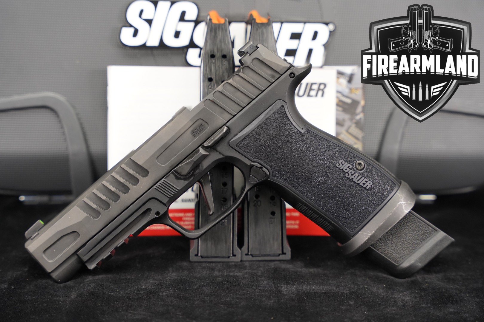 Sig Sauer P365-FUSE 9mm Luger Black in Very Good Condition Thumbnail