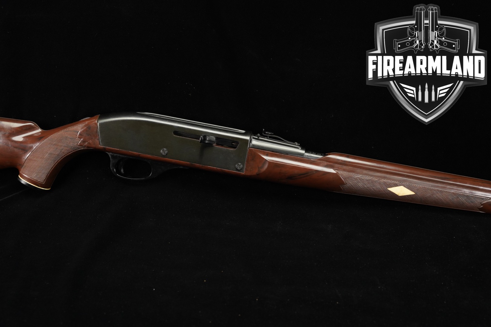 Remington Nylon 66 Mohawk Brown .22 LR Blued & Mohawk Brown in Good Condition Thumbnail