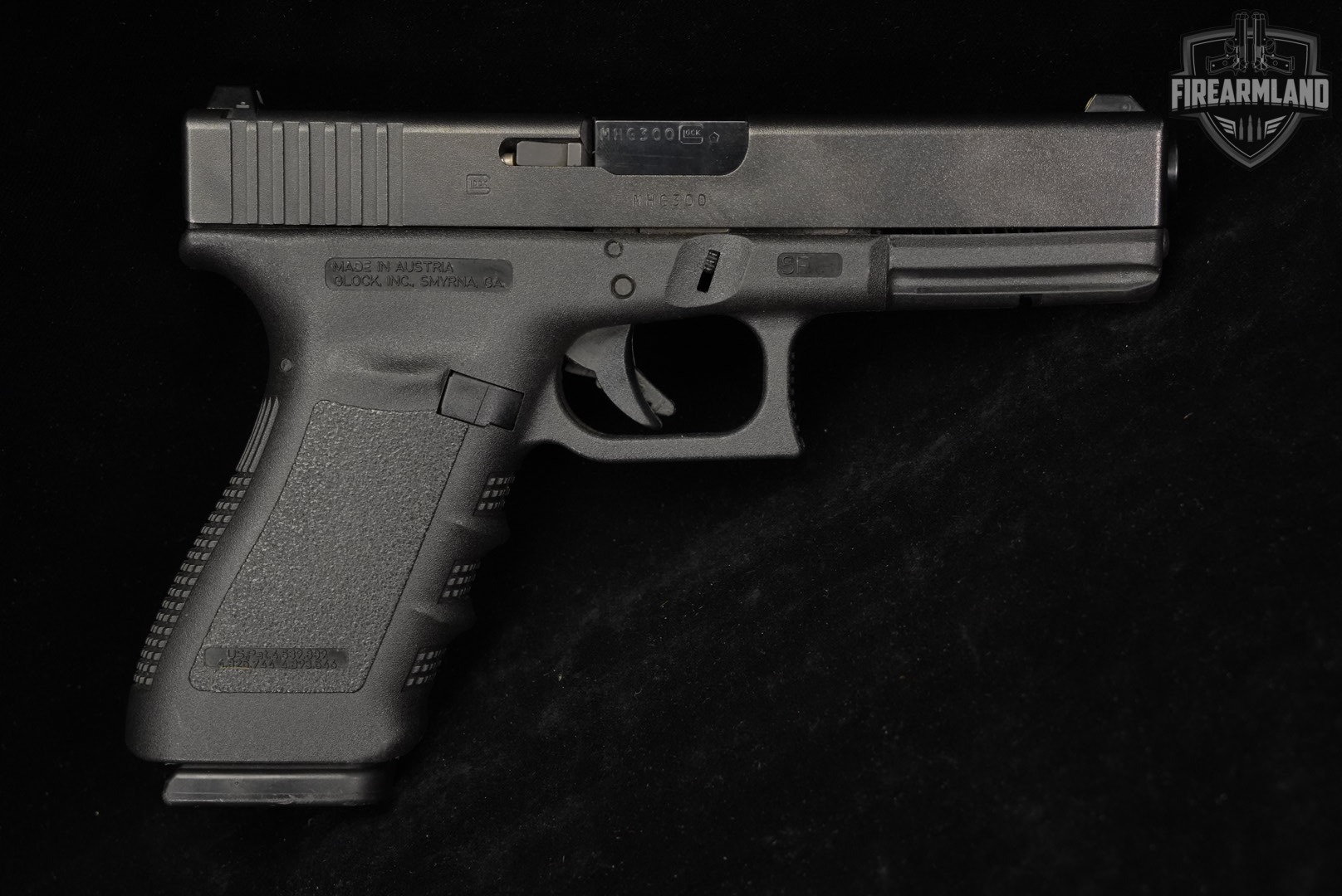 Glock 21 Gen3 G21 Gen 3 SF Short Frame 45 ACP 4.61 +THREE MAGS, CASE-img-4