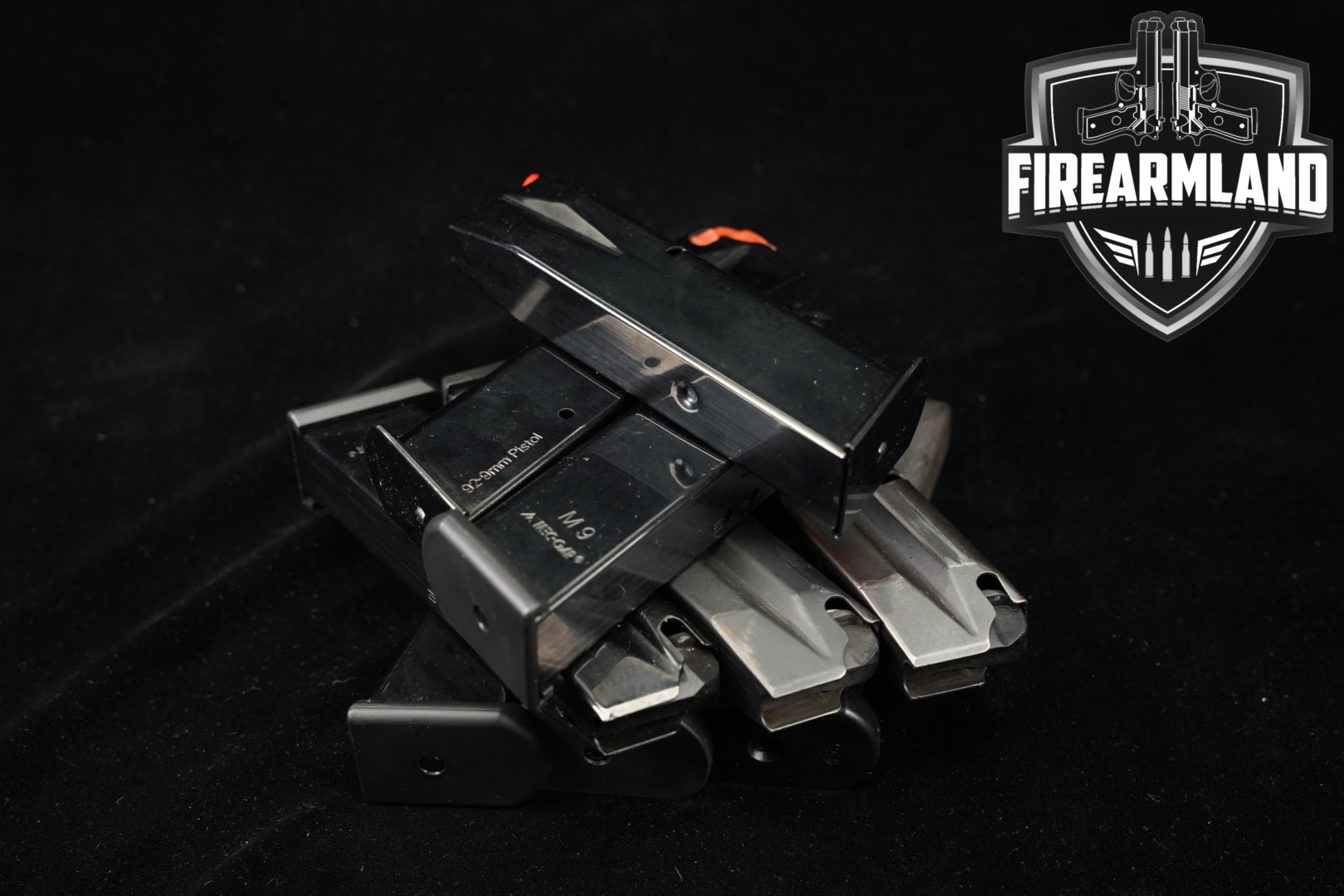 Beretta NINE (9) 92/M9 10 Round Compliant Magazines 9mm Luger in Very Good Condition Thumbnail