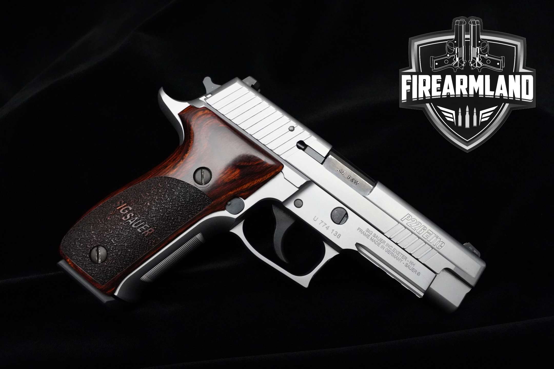 Sig Sauer P226 Elite Stainless .40 S&W Stainless Steel in Very Good Condition Thumbnail