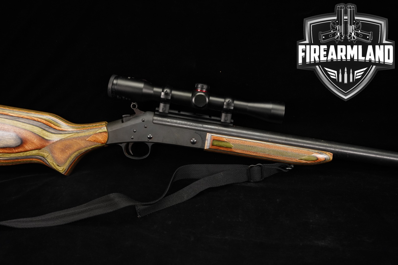 Harrington & Richardson (H&R) Ultra Slug Hunter 20 Gauge Blued & Laminated Wood in Good Condition Thumbnail