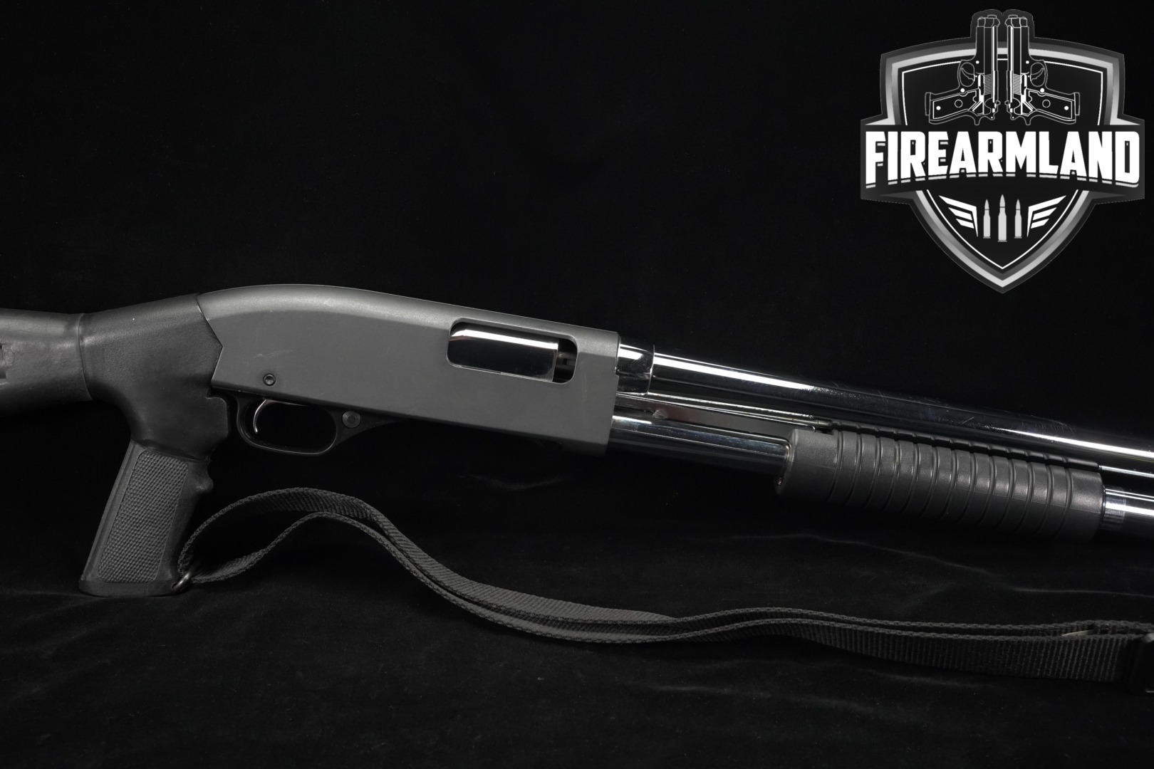 Winchester Repeating Arms Model 1300 Stainless Marine 12 Gauge Stainless & Synthetic in Good Condition Thumbnail
