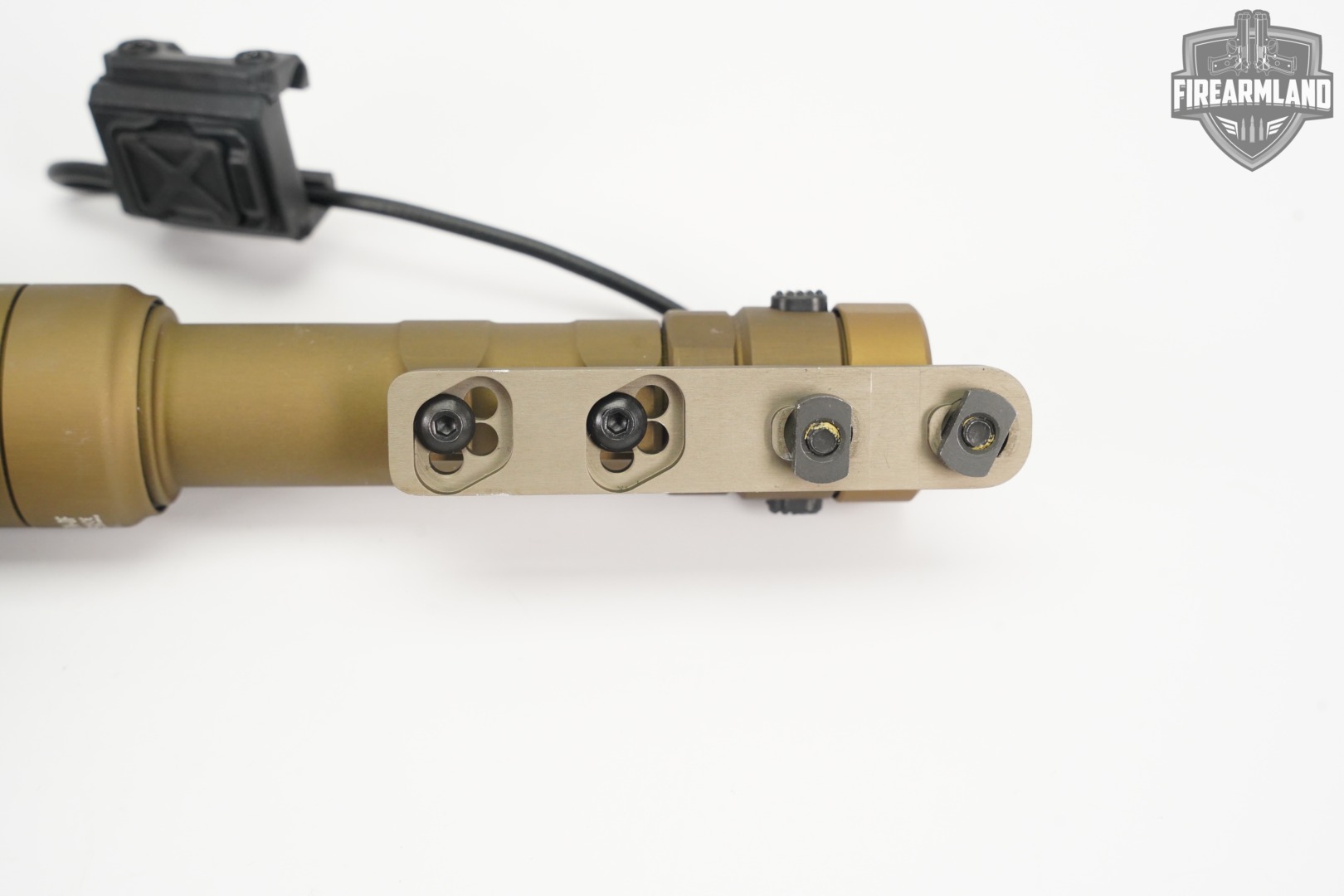 Cloud Defensive Rein DF 1250 Lumens & 100,000 Candela Weapon Light-img-3