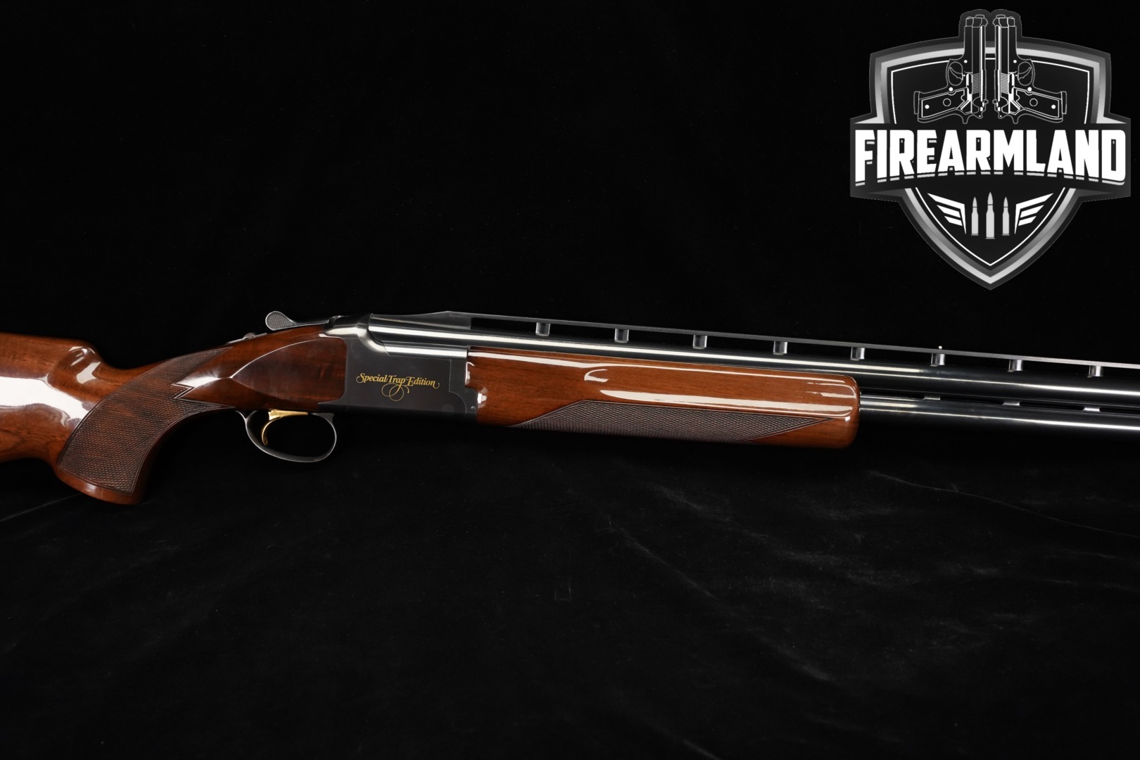 Browning Citori Special Trap Edition 12 Gauge Blued & Walnut in Good Condition Thumbnail