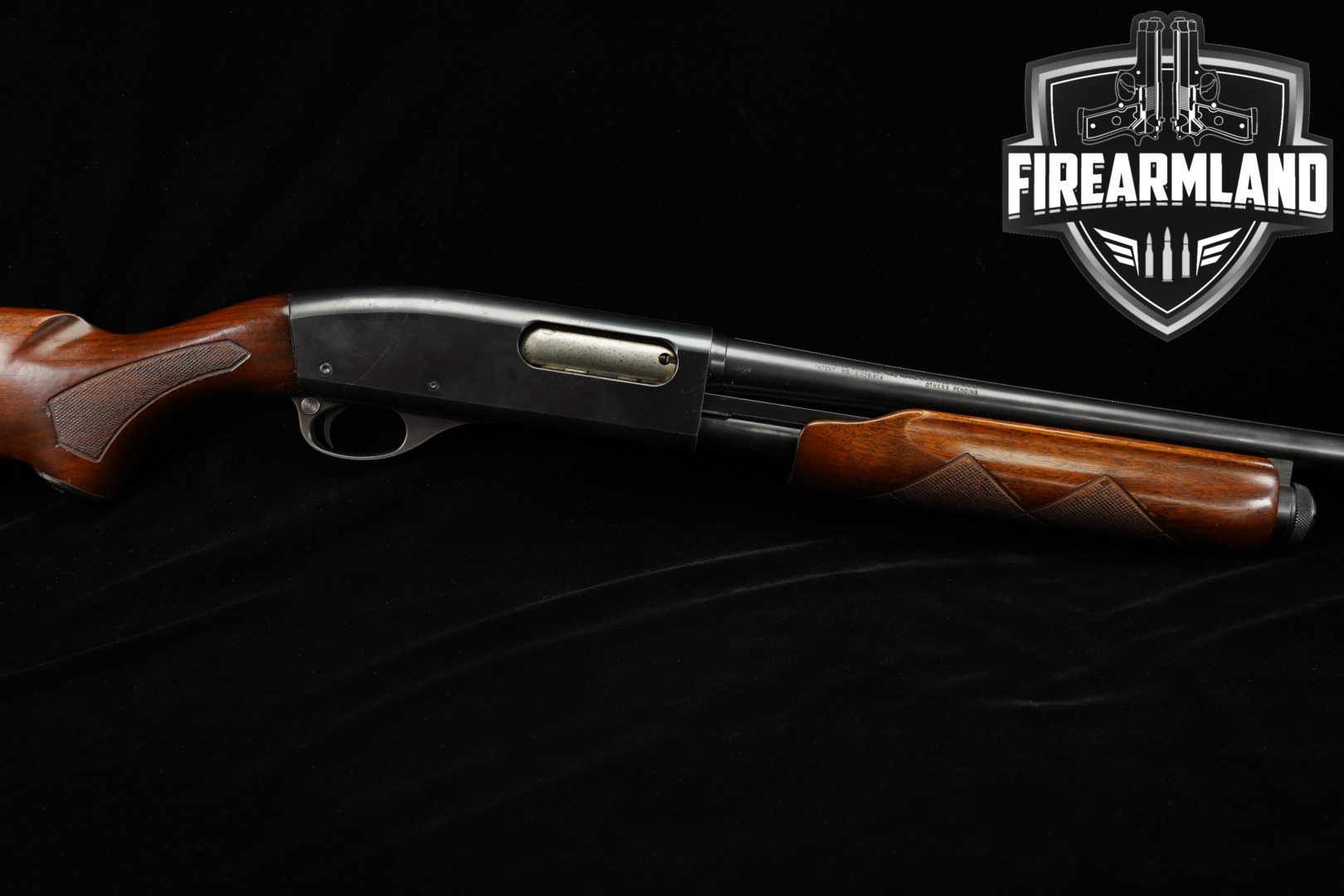 Remington Model 870 Wingmaster 16 Gauge Blued & Walnut in Good Condition Thumbnail