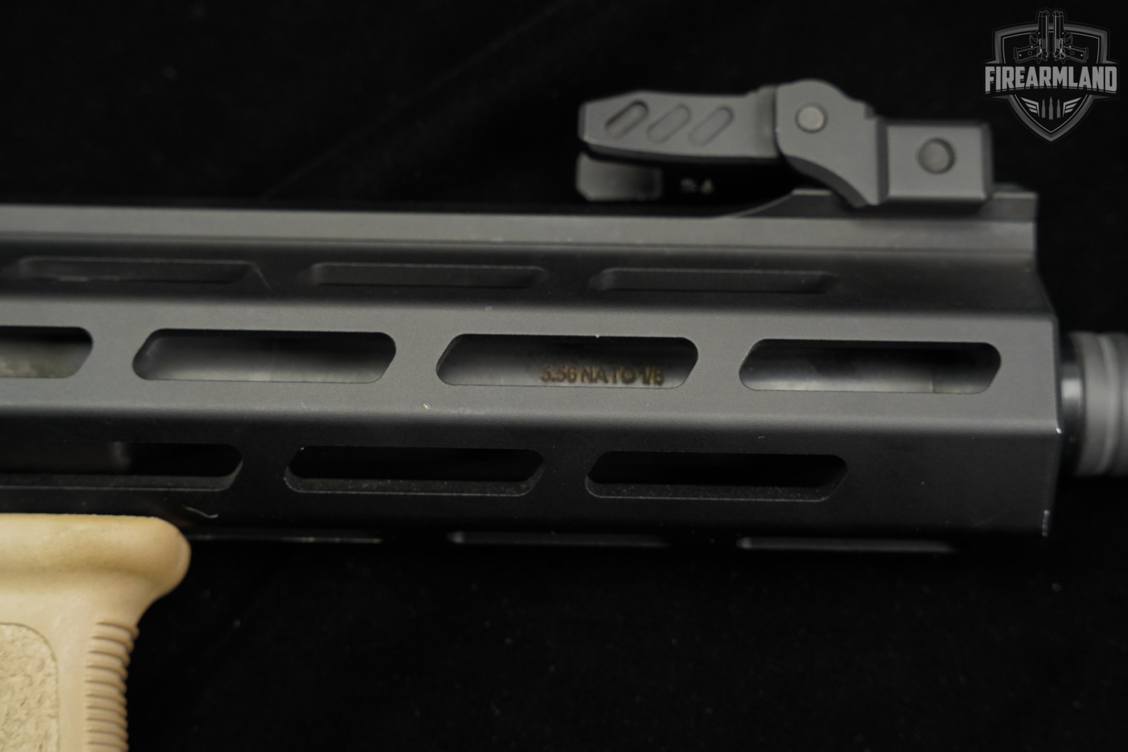 Springfield Armory SAINT Victor 5.56 NATO AR-15 AR15 16" +3 MAGS-img-19